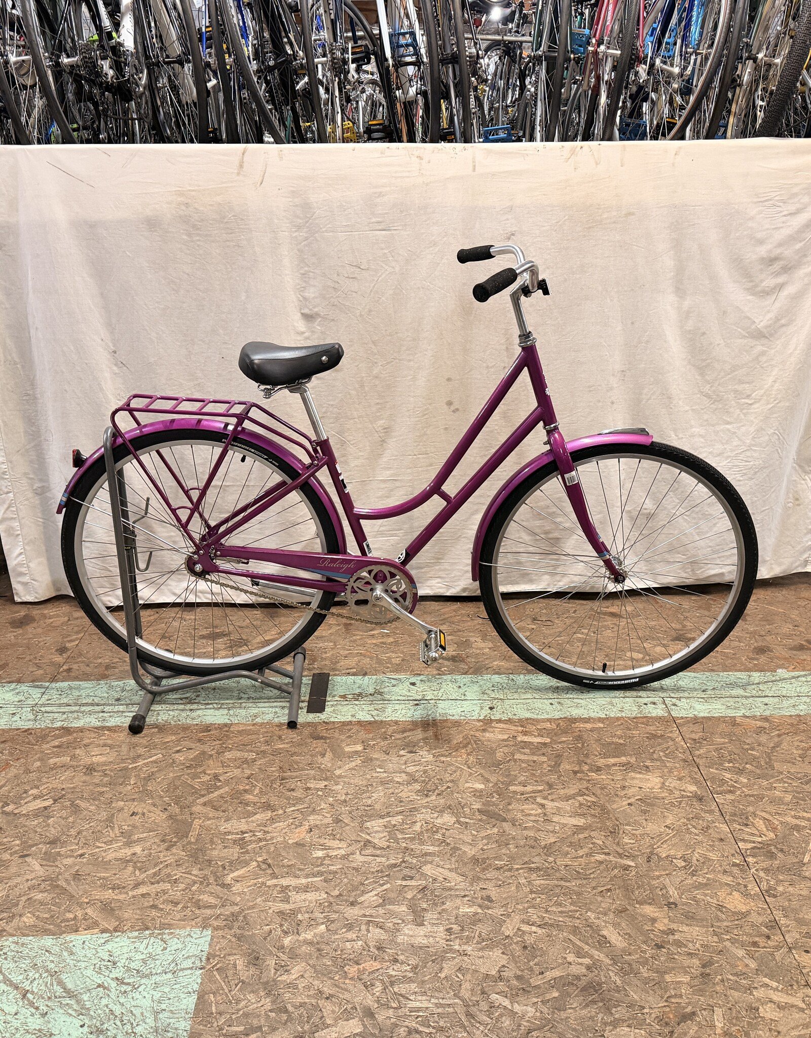 Raleigh 17" Raleigh Gala (1649) C5L