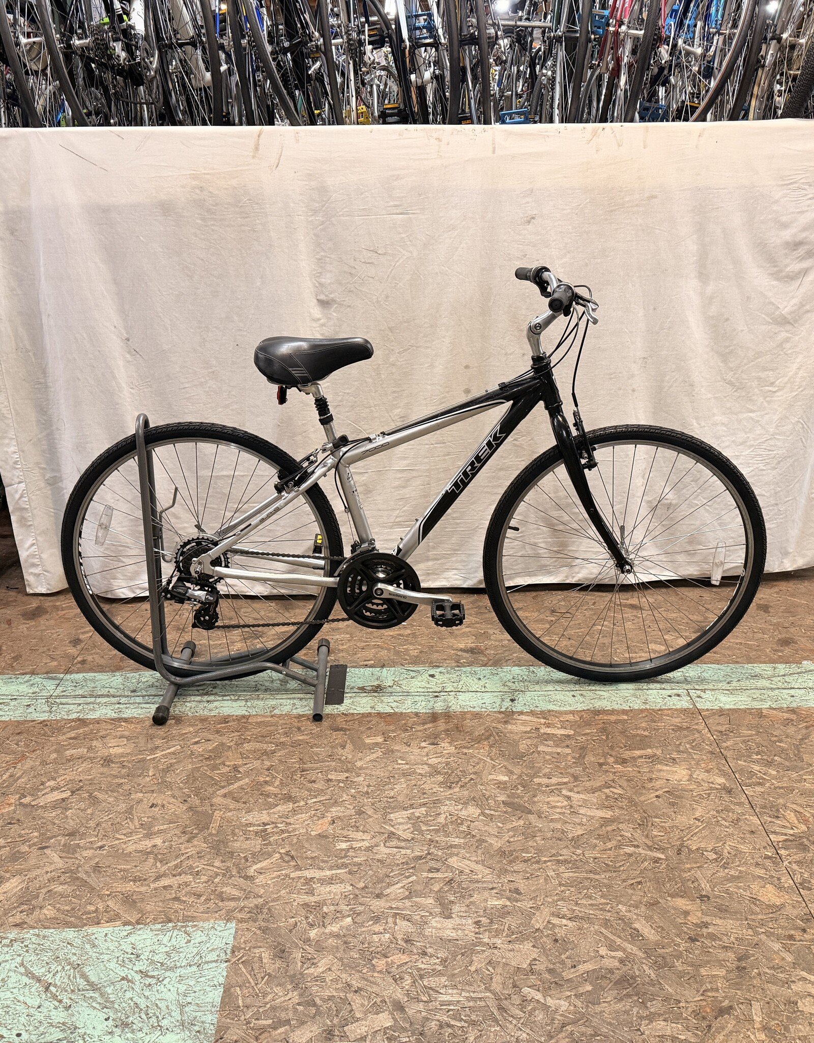 15" Trek 7000 (965E) I3L