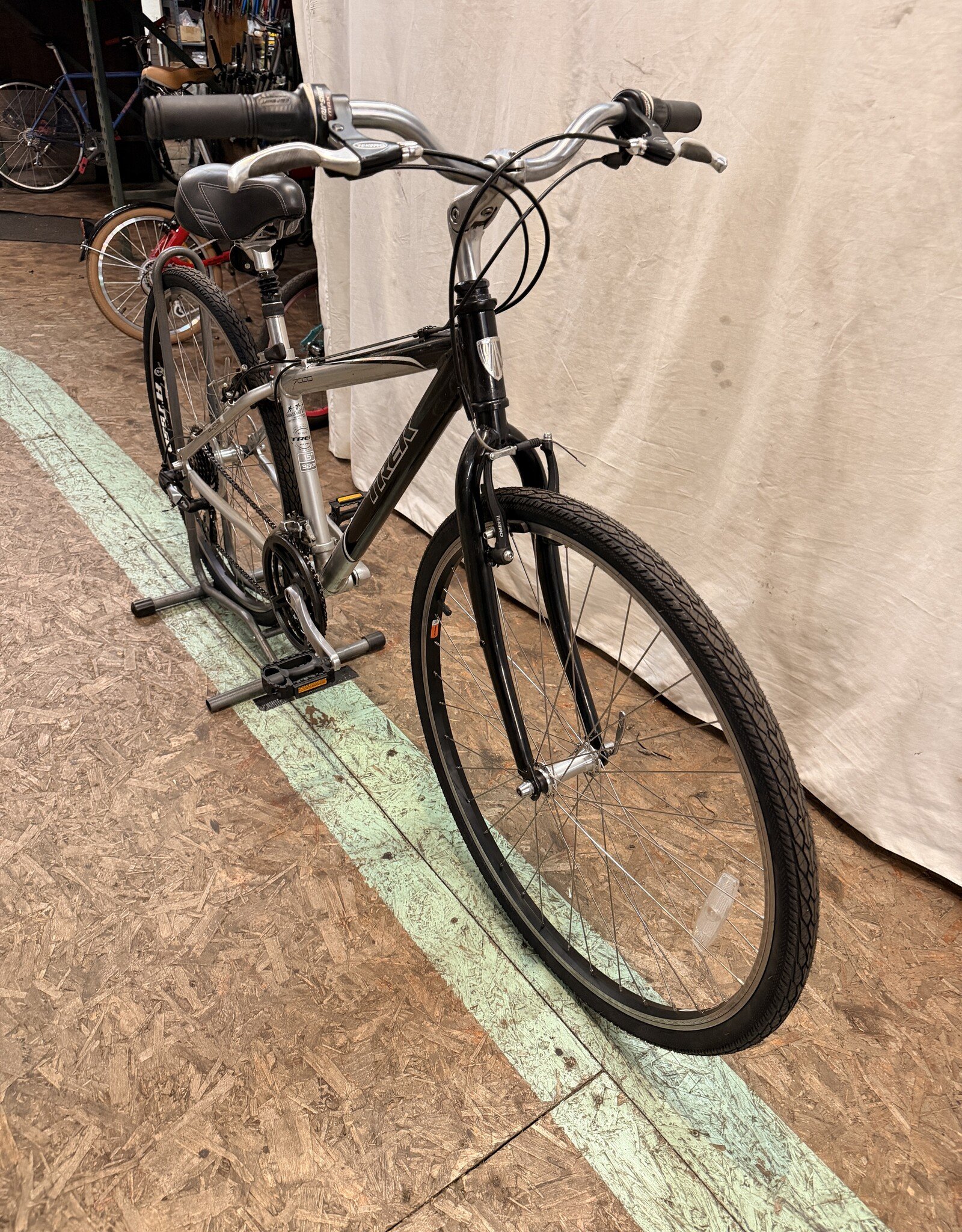 15" Trek 7000 (965E) I3L