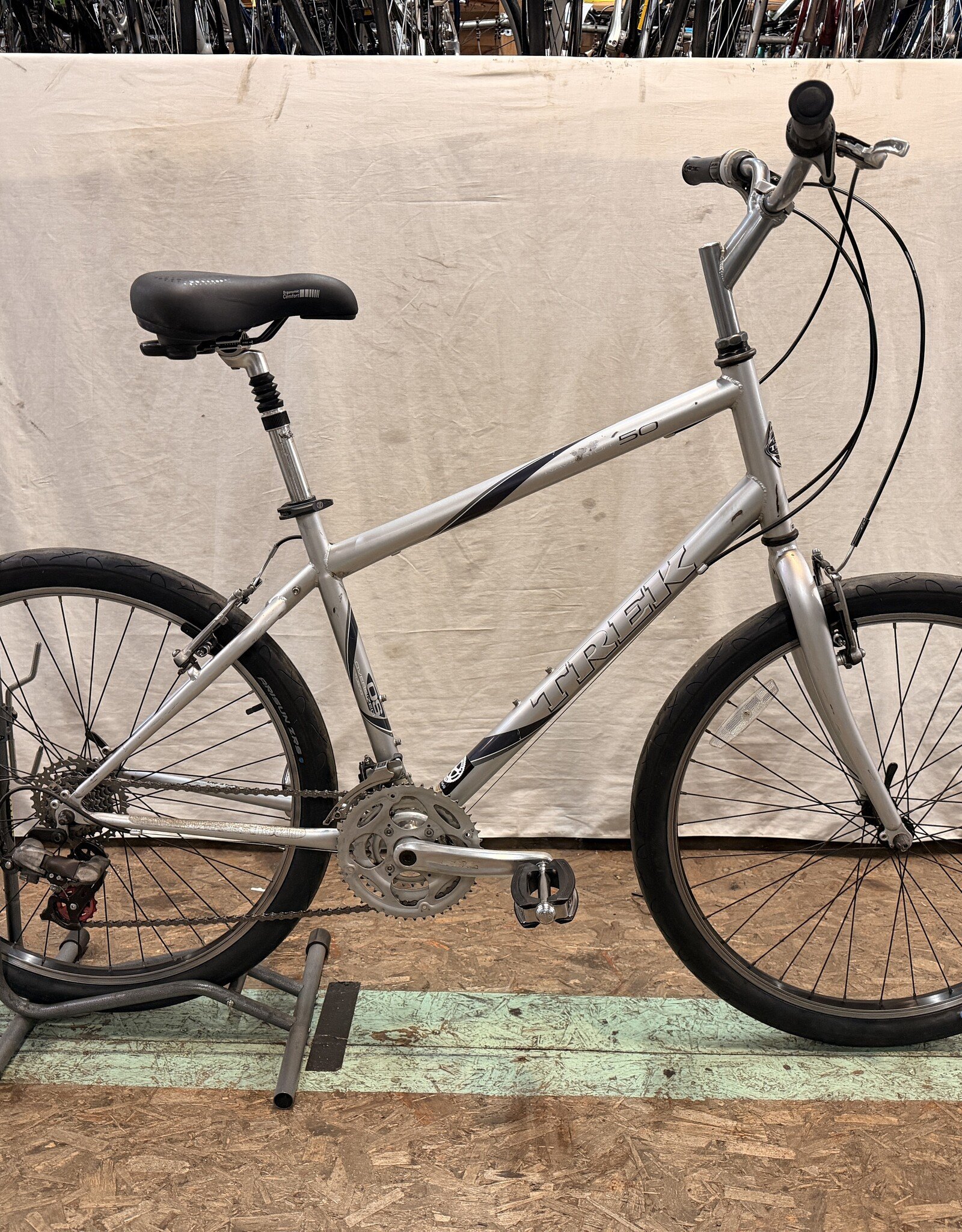 18.5" Trek Navigator 50 (0380) C5L