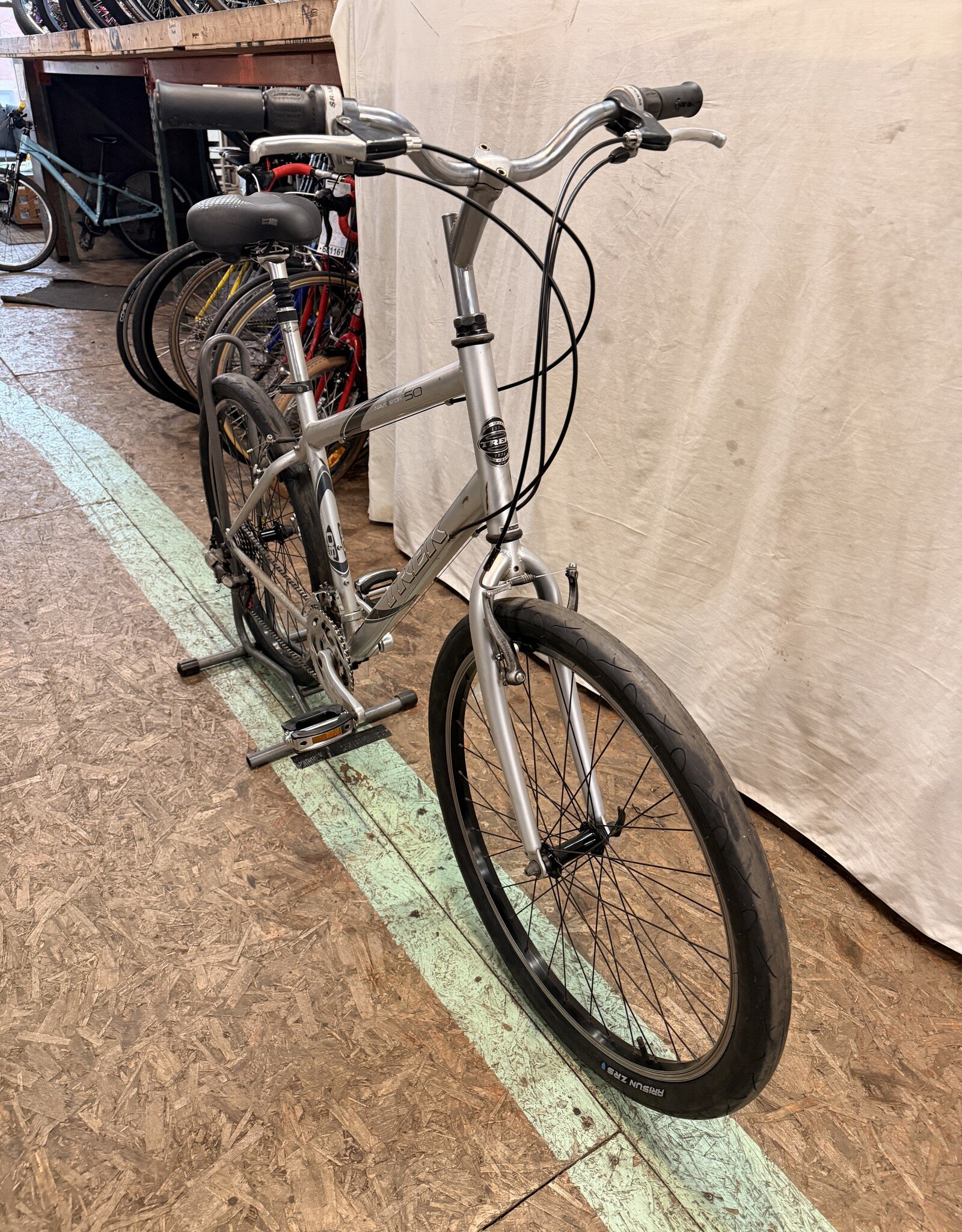 18.5" Trek Navigator 50 (0380) C5L