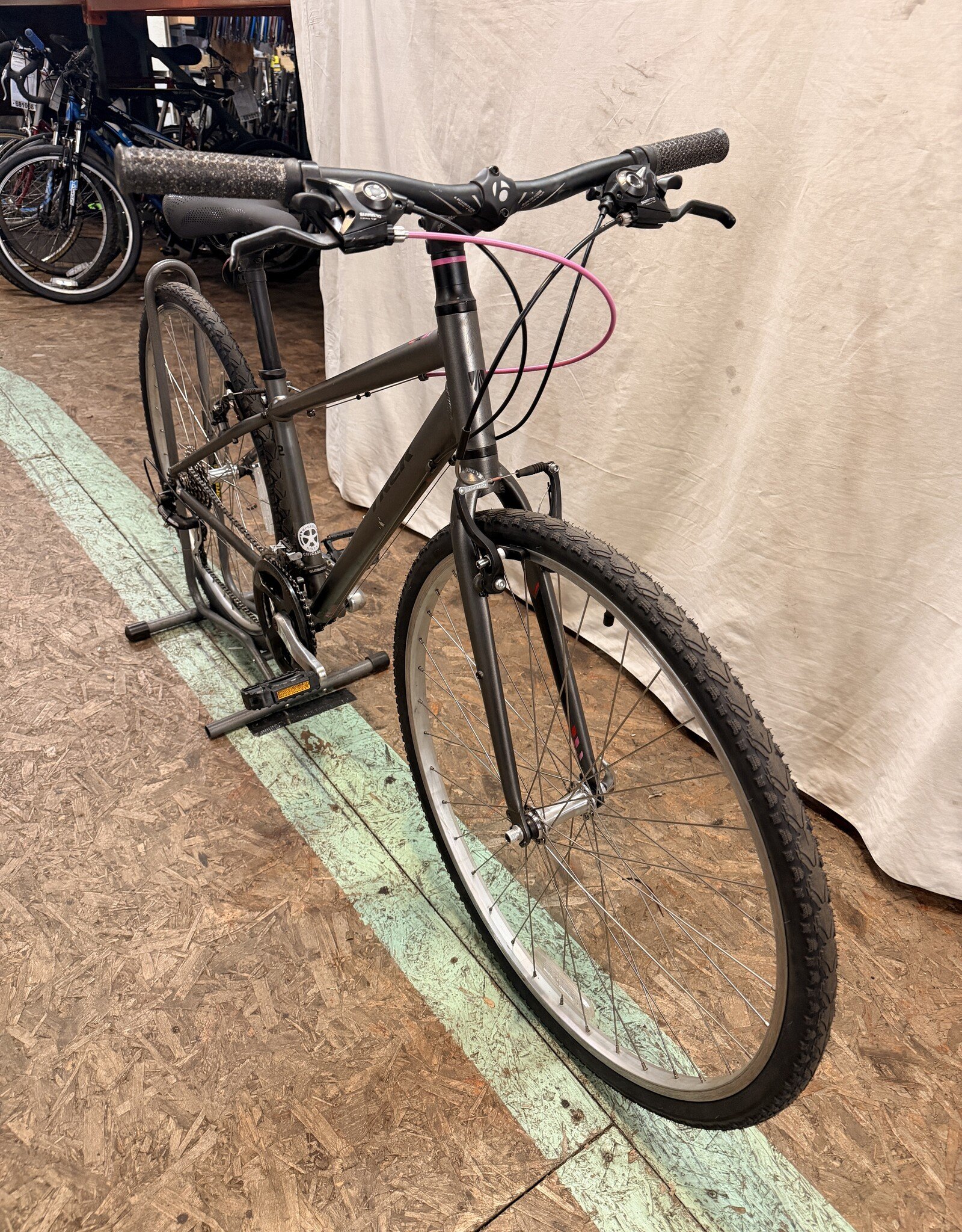 15" Trek FX 7.2 (022K) K4U