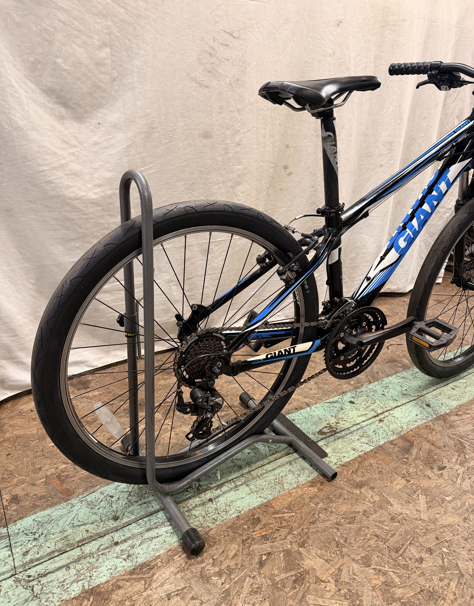 14" Giant Revel (5301) E2U