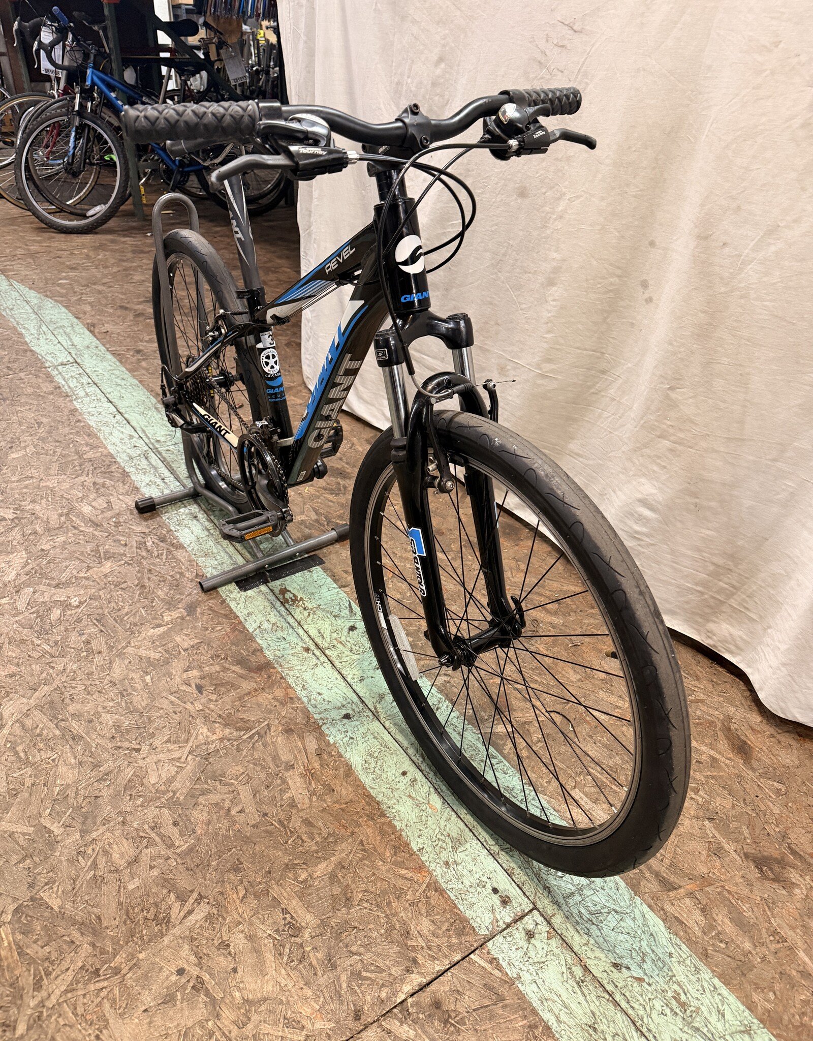 14" Giant Revel (5301) E2U