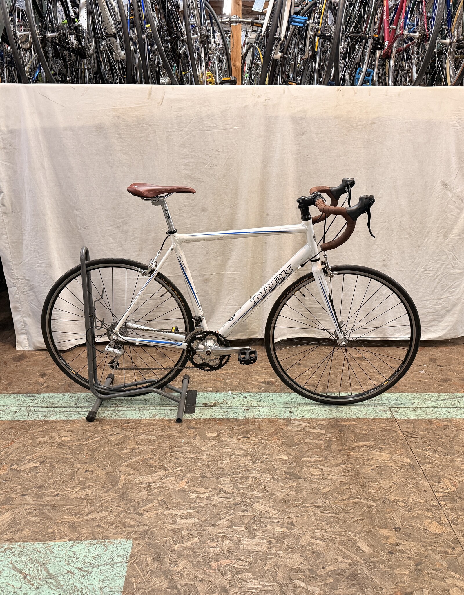 55cm Trek 1.2 (623C) C2U