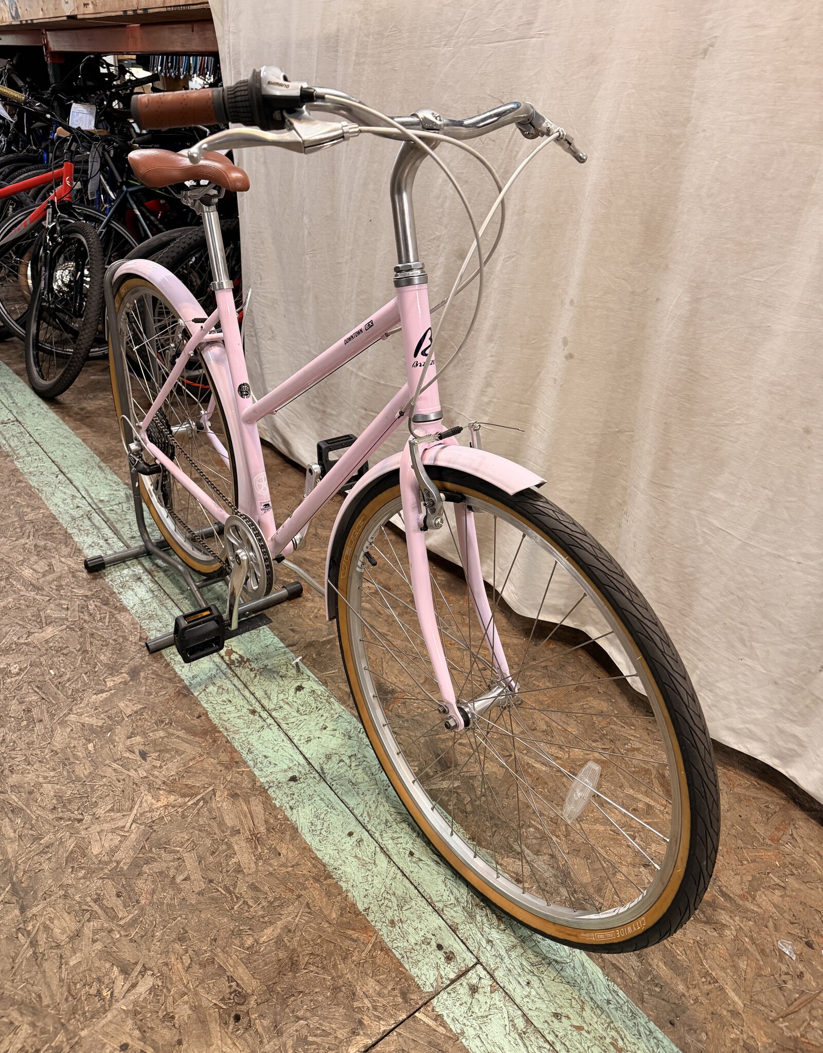 Breezer 19.5" Breezer Downtown EX (0390) C4L