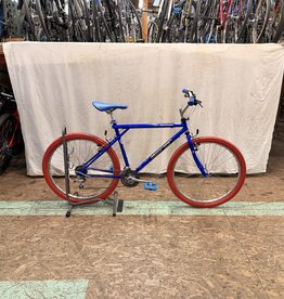 GT 18" GT Outpost (2645) H1U