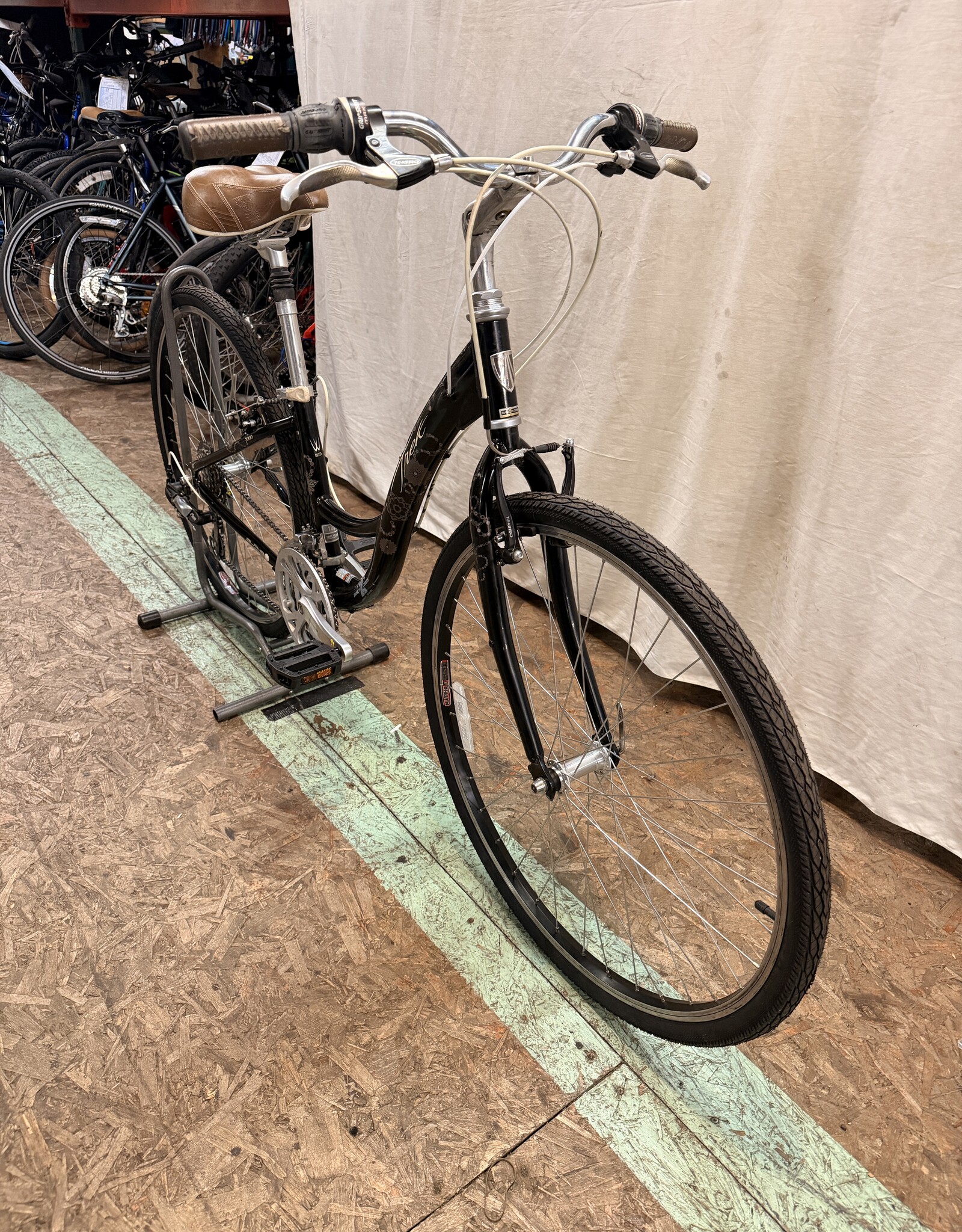 14" Trek 7000 (194D) H2U