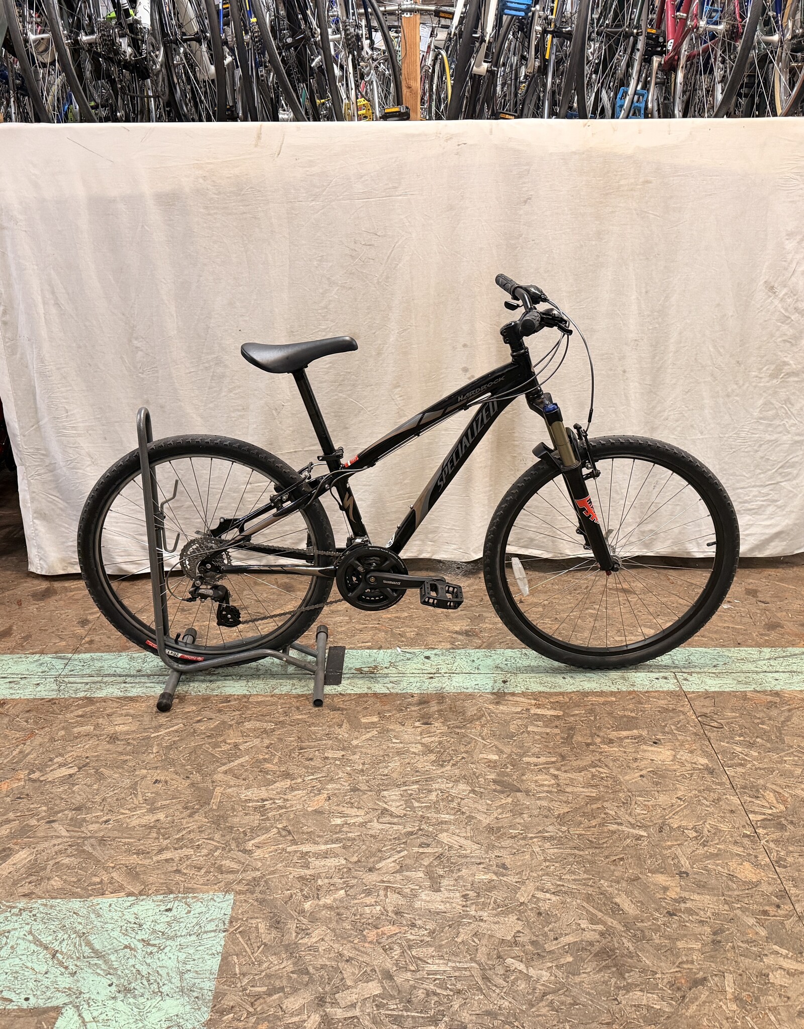 13" Specialized Hardrock (2743) I3L