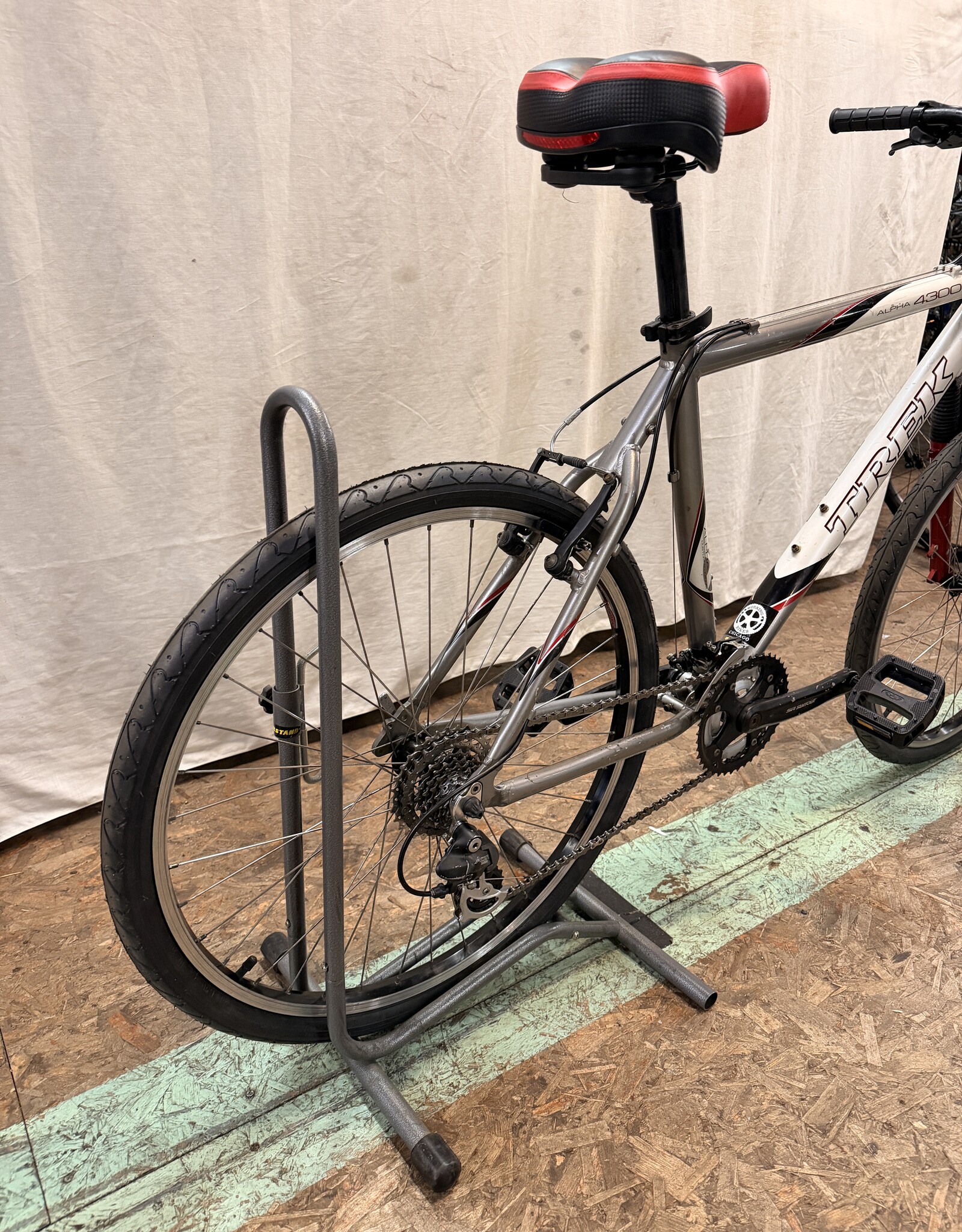 19.5" Trek 4300 (U803) I3L