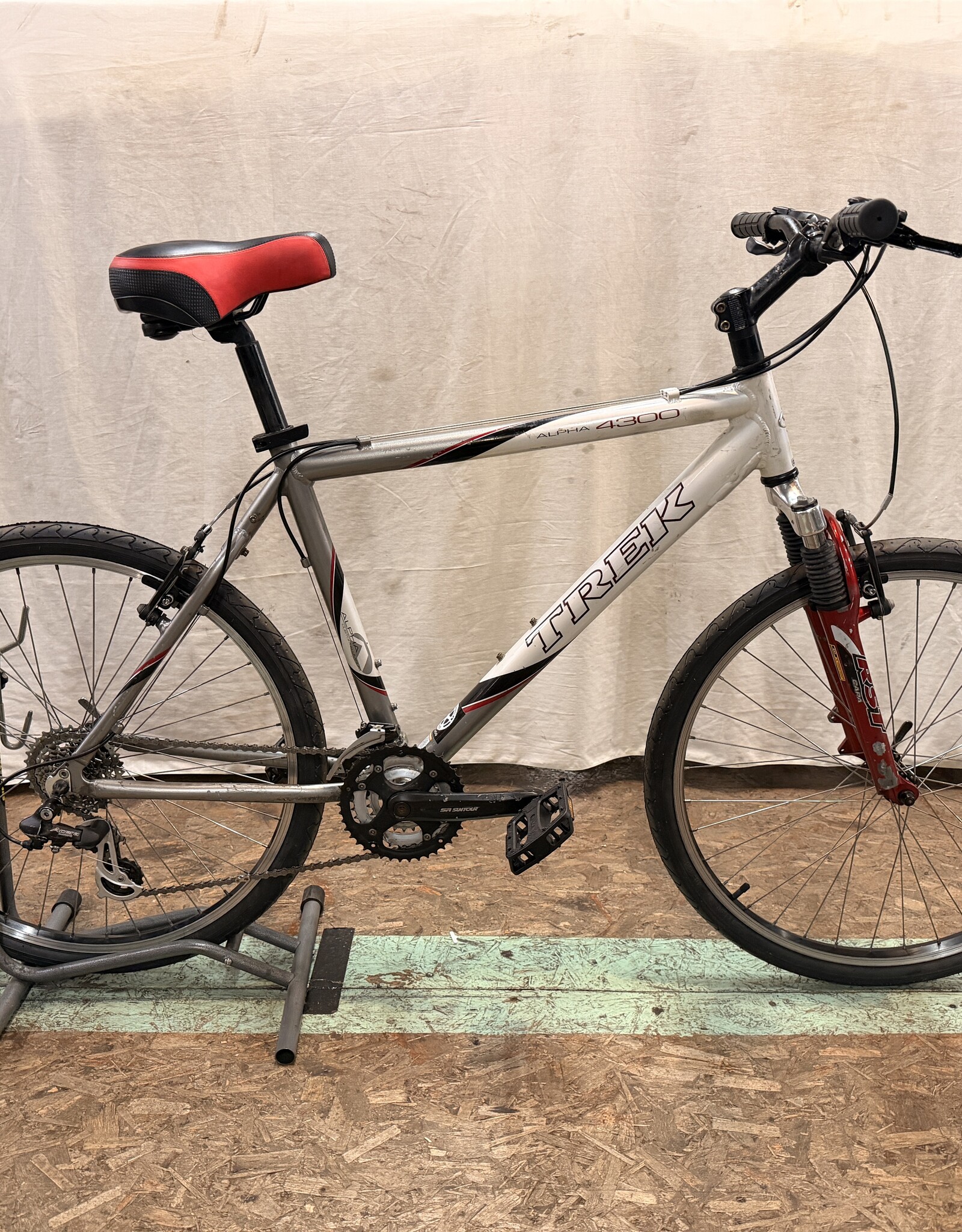19.5" Trek 4300 (U803) I3L