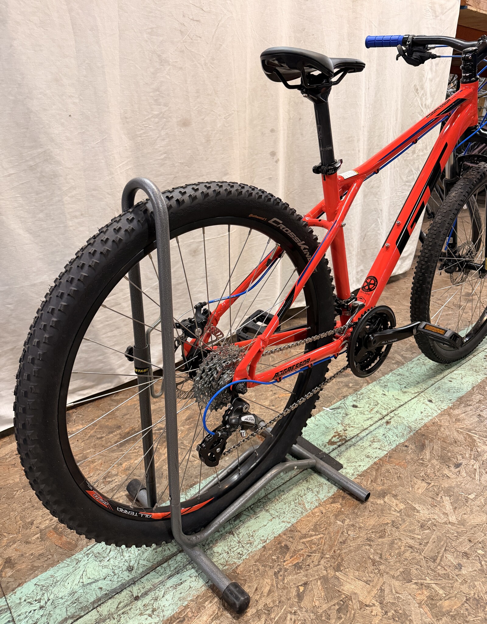 GT 17.5" GT Agressor Pro (9454) C4L