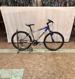 16" Trek 820 (264A) H4L