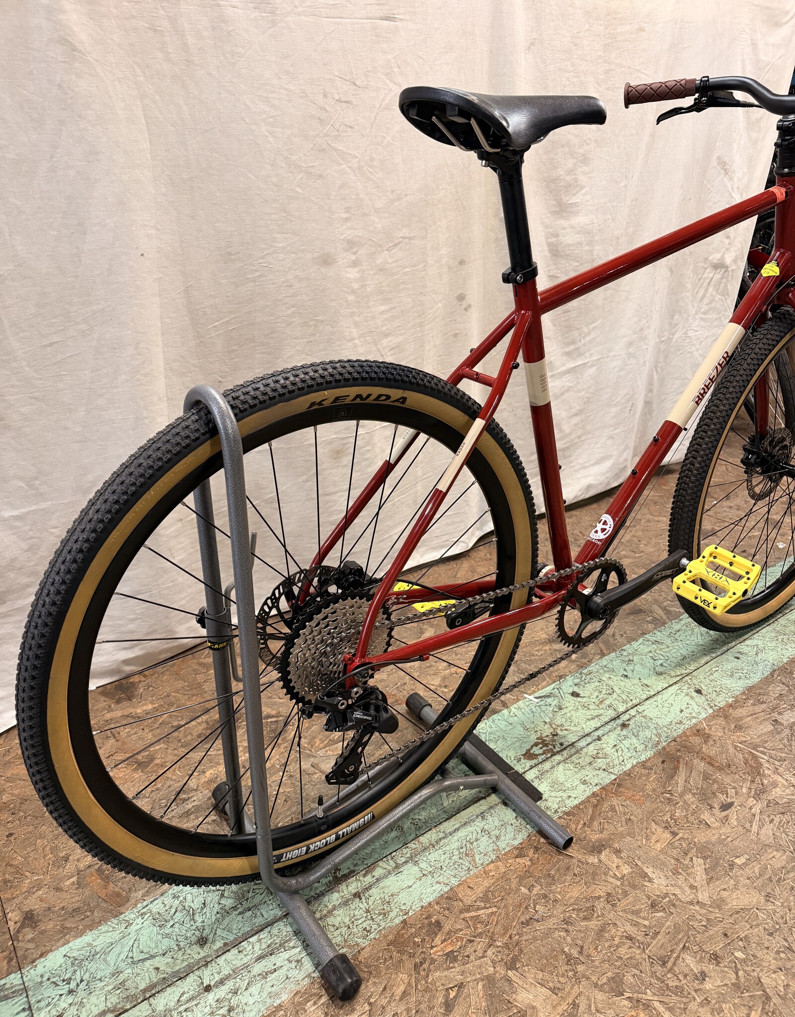 Breezer 21" Breezer Radar (2466) I4L