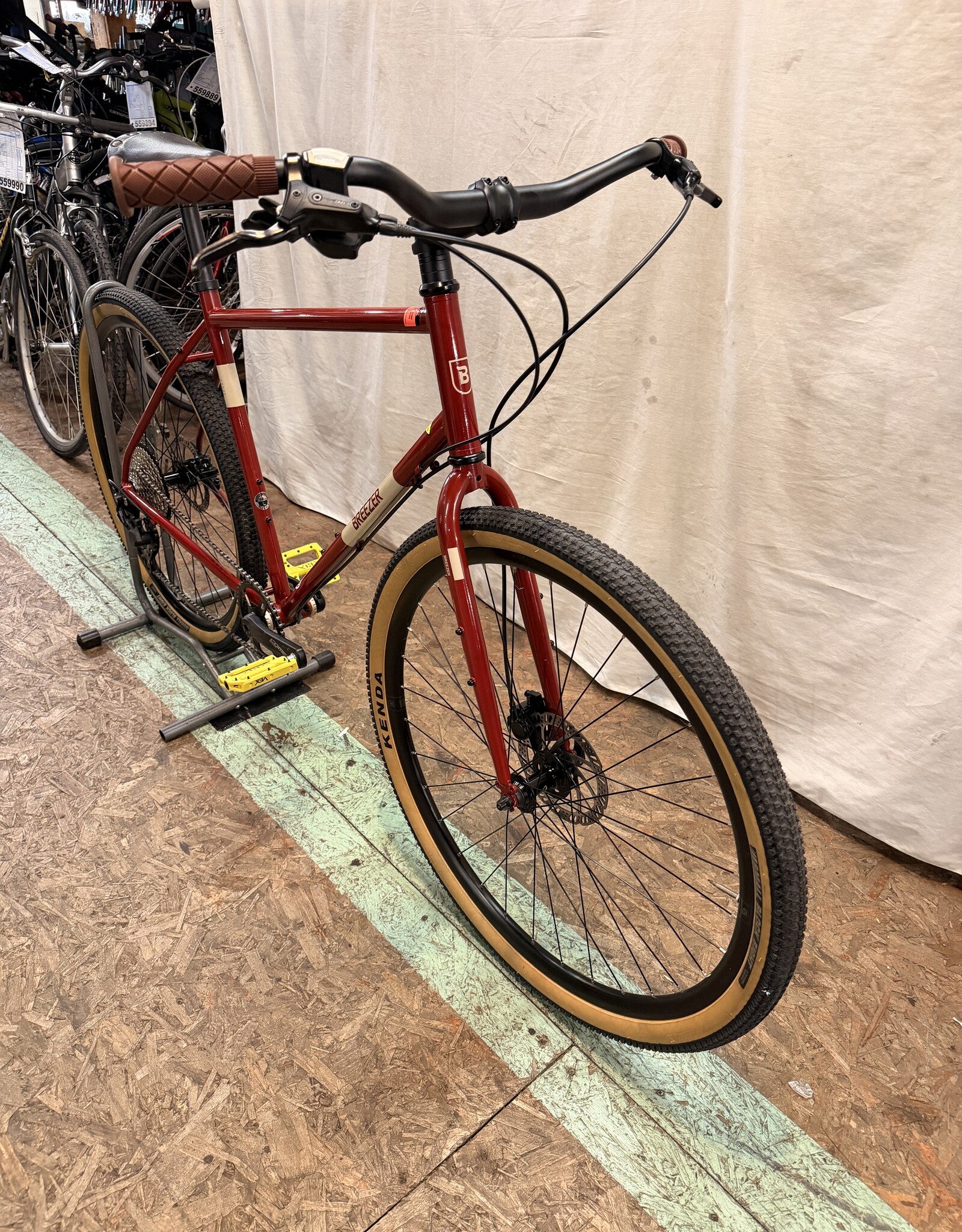 Breezer 21" Breezer Radar (2466) I4L