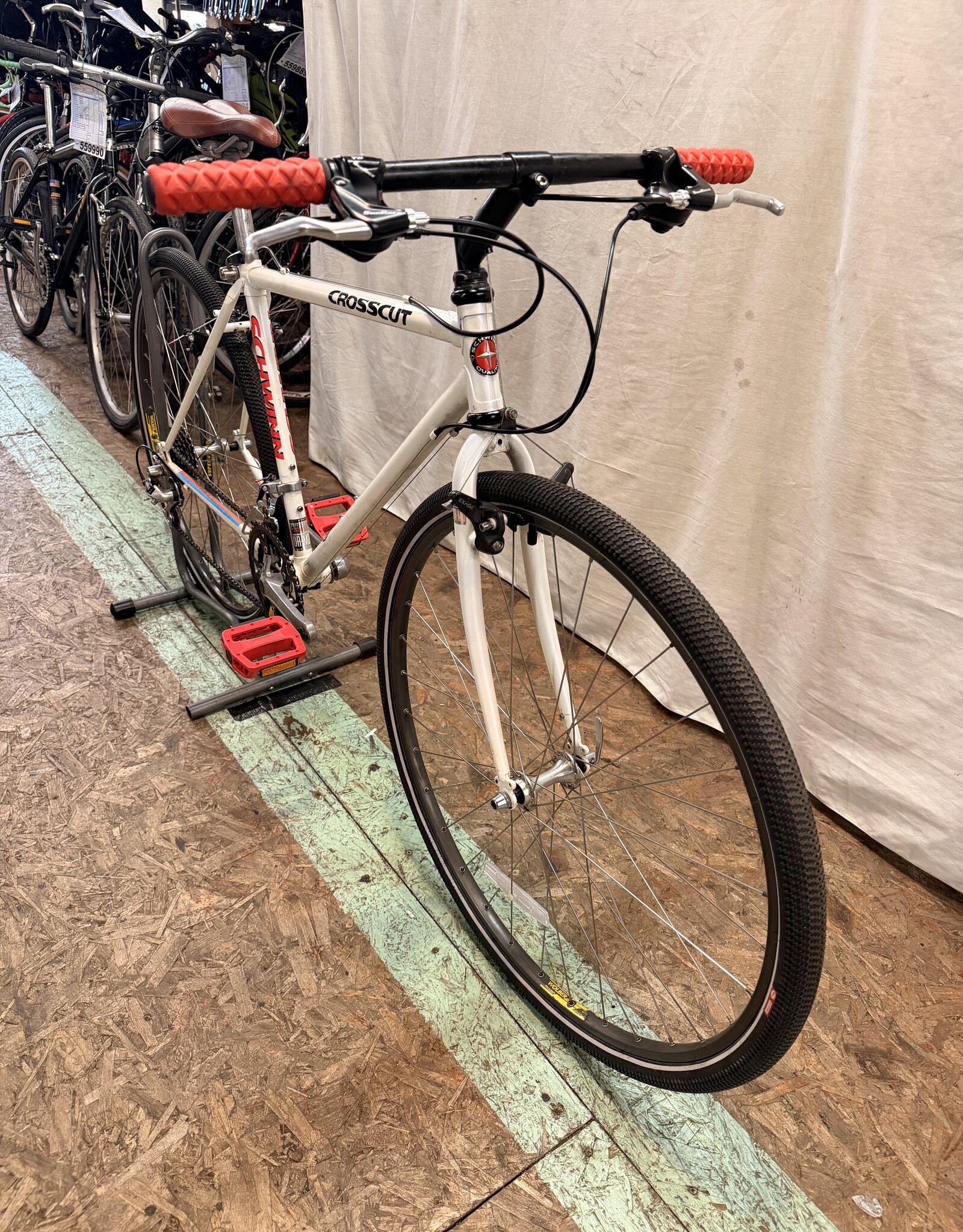 18" Schwinn Cross Cut (1684) I4L