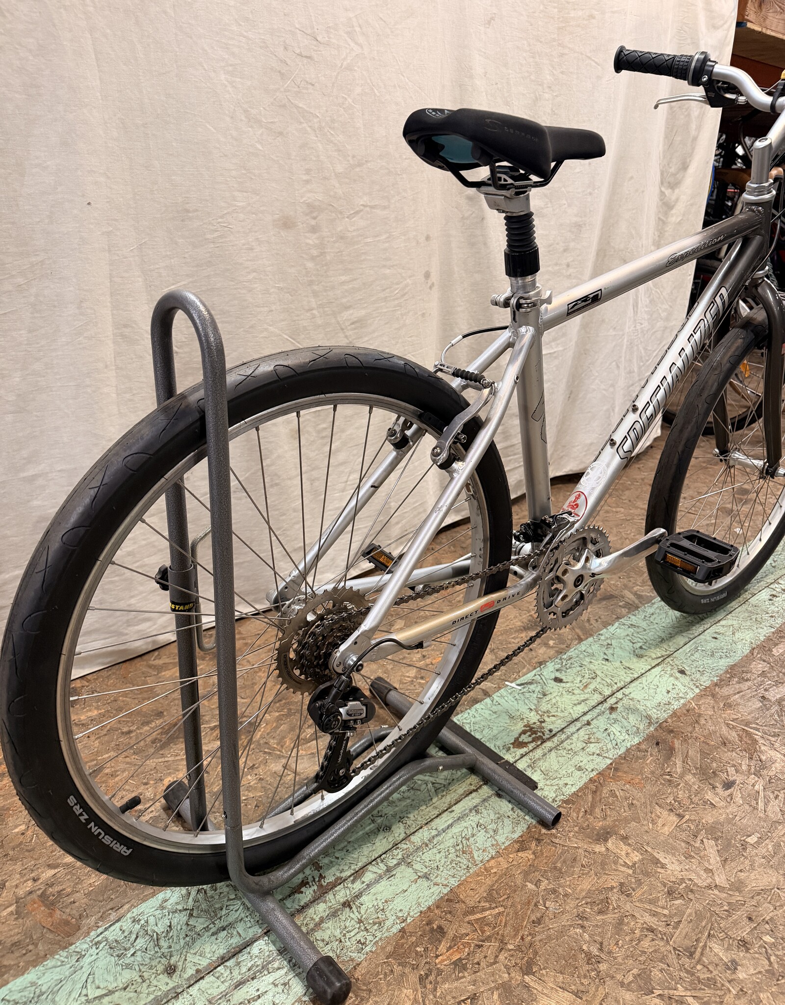 17" Specialized Expedition (8007) I3U
