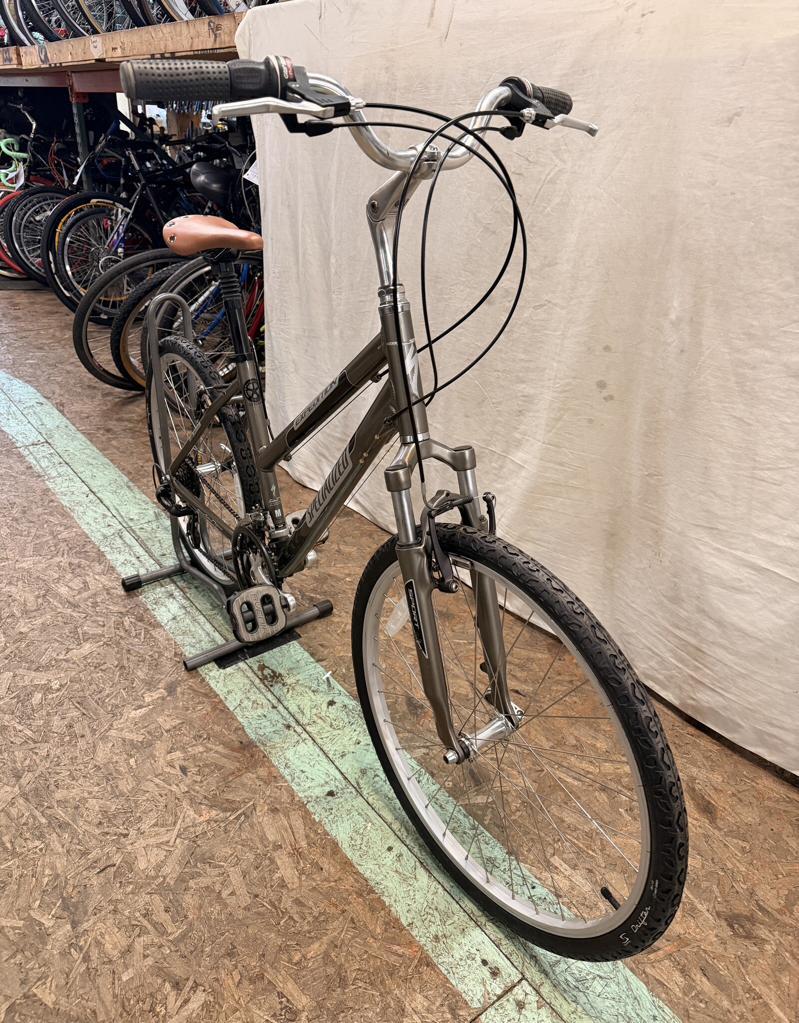 17" Specialized Expedition (4755) I4L