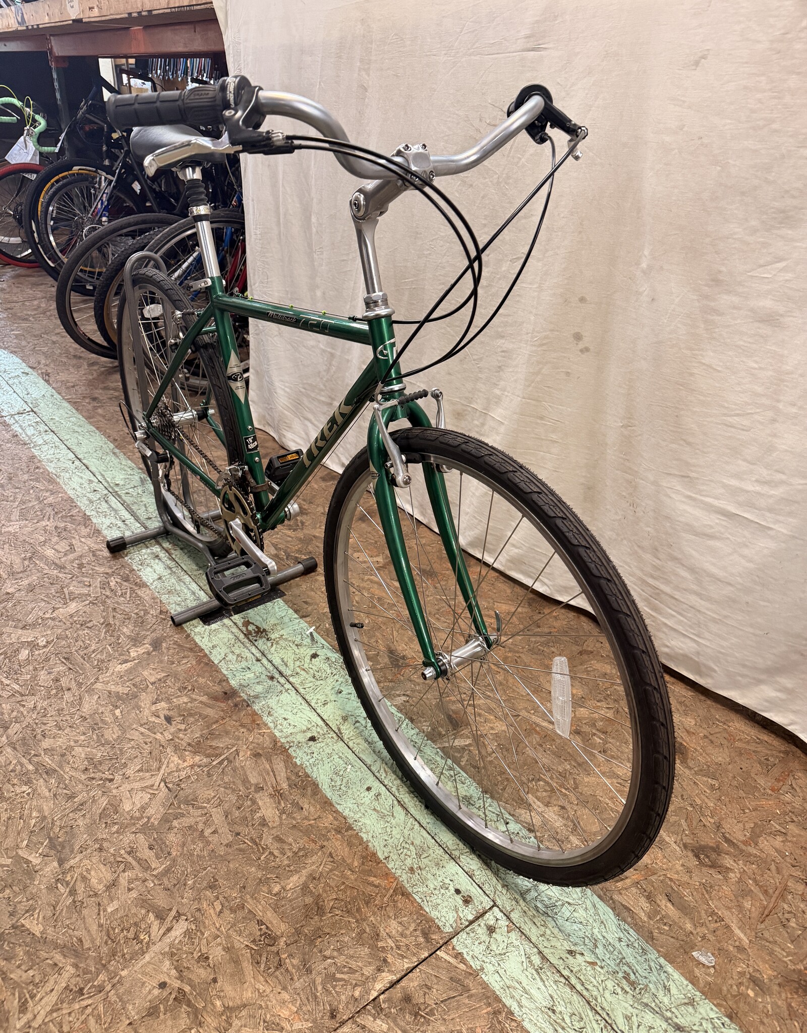 19" Trek 720 Multitrack (8Z8R) I4L