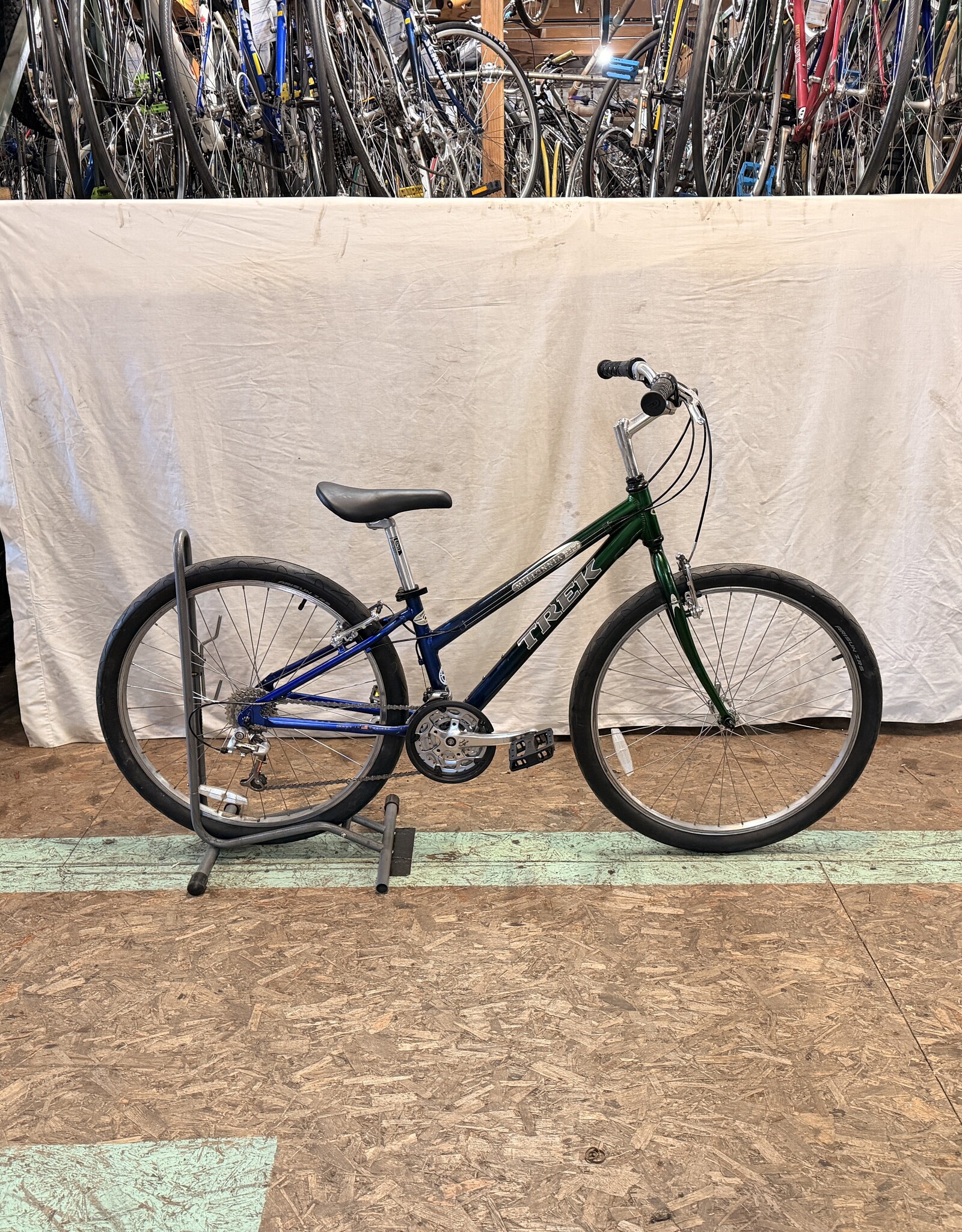 13" Trek Millennia HT (4568) B3L