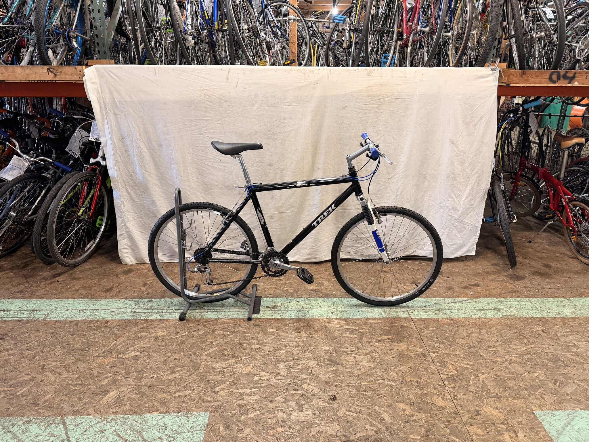18" Trek 3500 (910M) B3L - Working Bikes