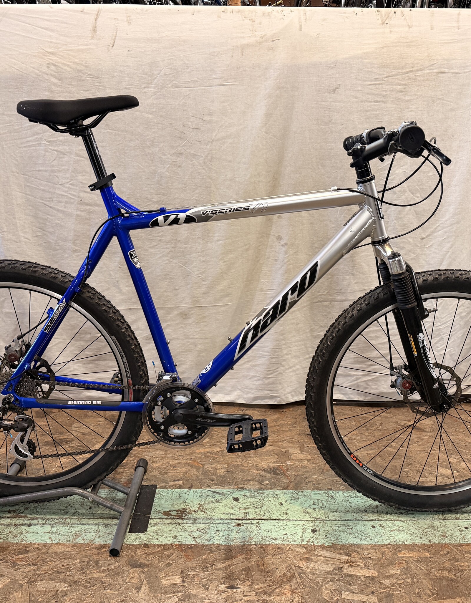 Haro 23" Haro V'Series V1 (1484) B3L