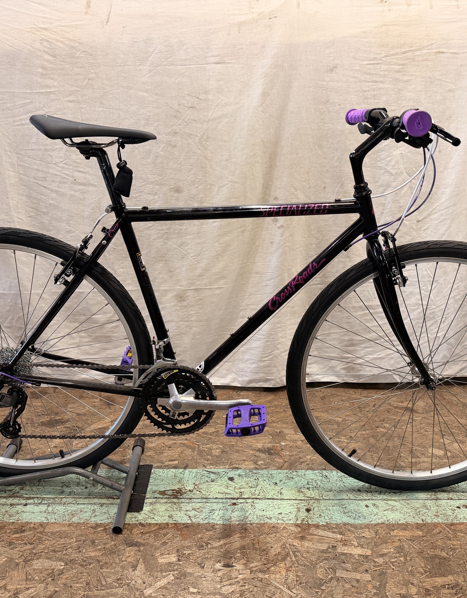 19.5" Specialized Cross Roads (6551) B3L