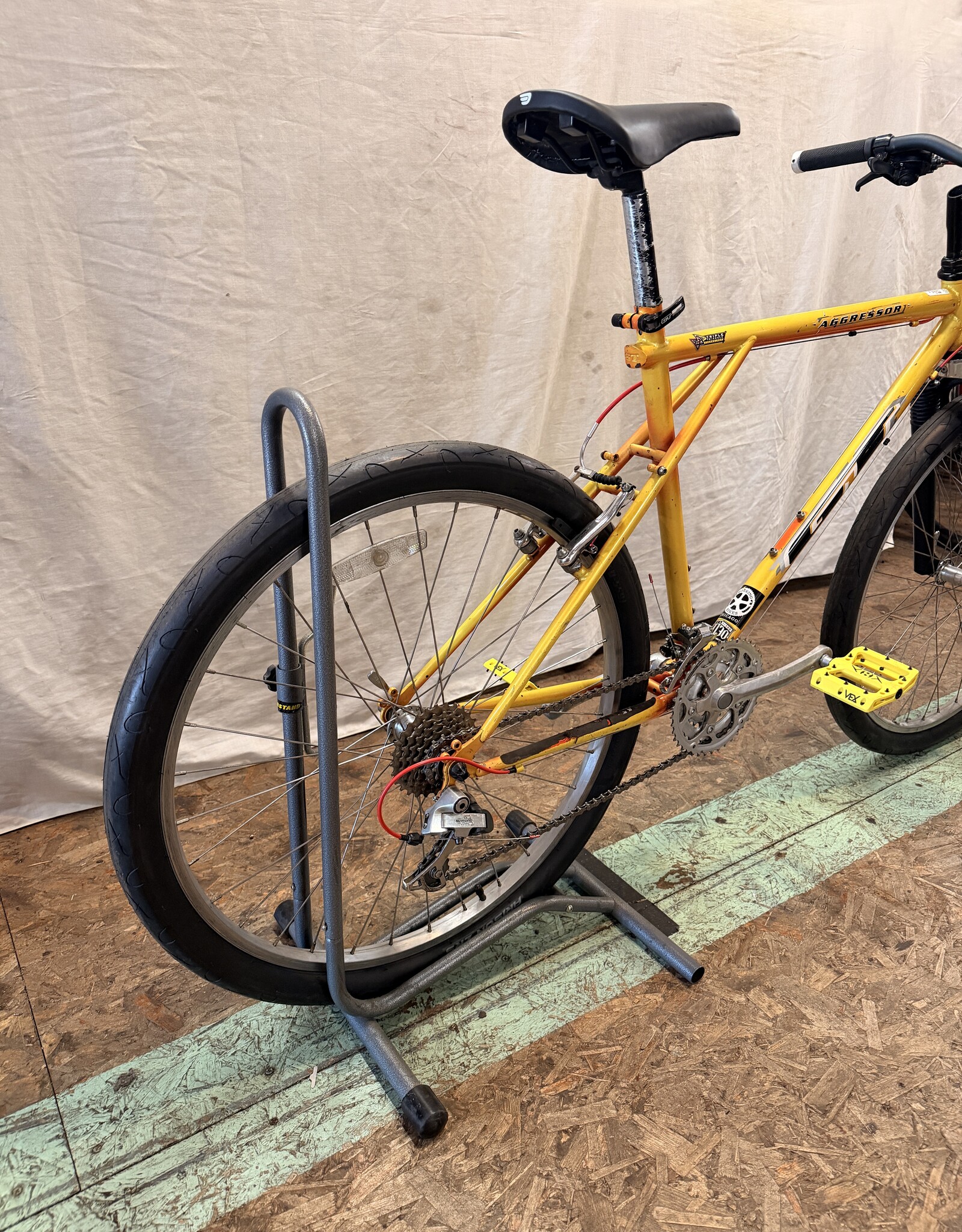 GT 20" GT Aggressor (9430) B3L