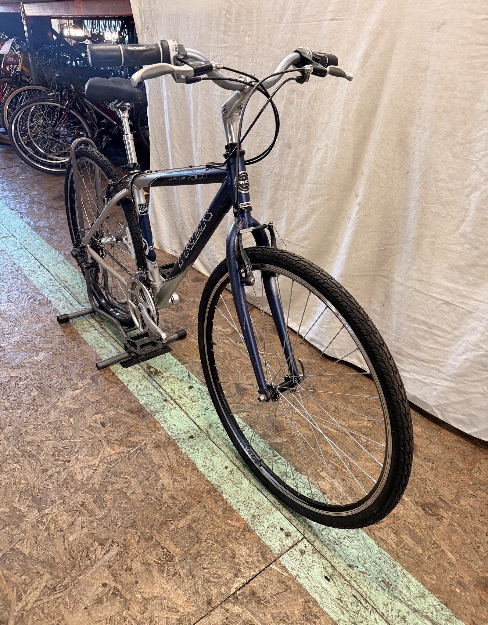 17.5" Trek 7000 (268A) B4L