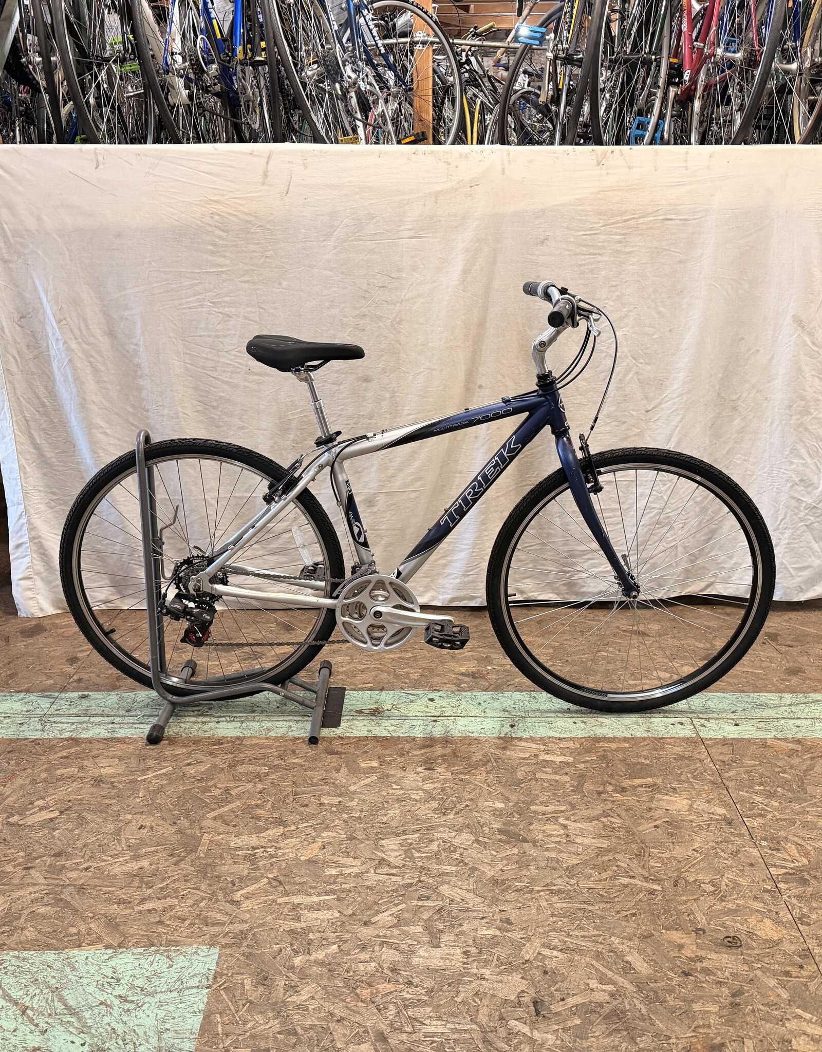 17.5" Trek 7000 (268A) B4L