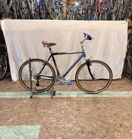 22.5" Trek 7200 Multitrack (8216) B4L