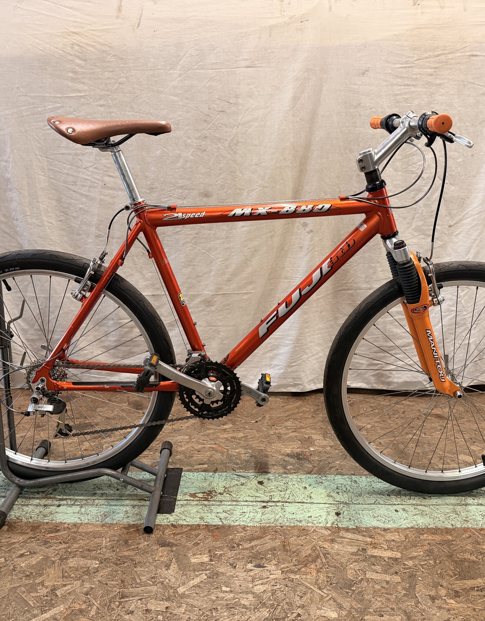 Fuji 20" Fuji MX 880 (0280) B4L