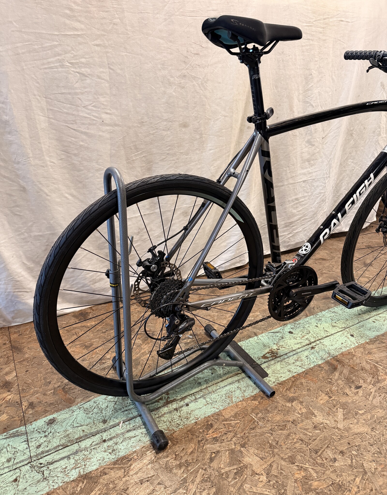 Raleigh 21" Raleigh Cadent (3260) B4L