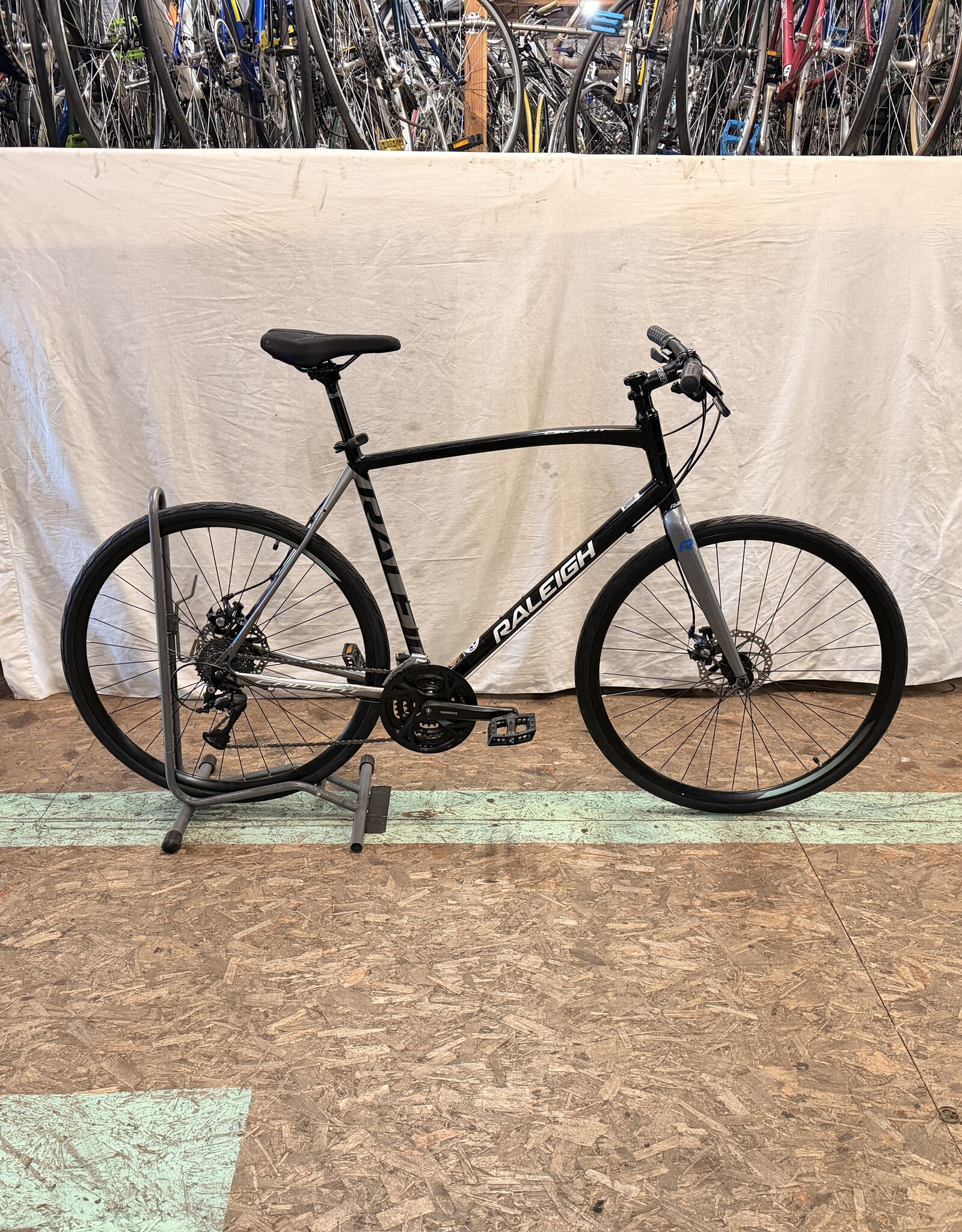 Raleigh 21" Raleigh Cadent (3260) B4L