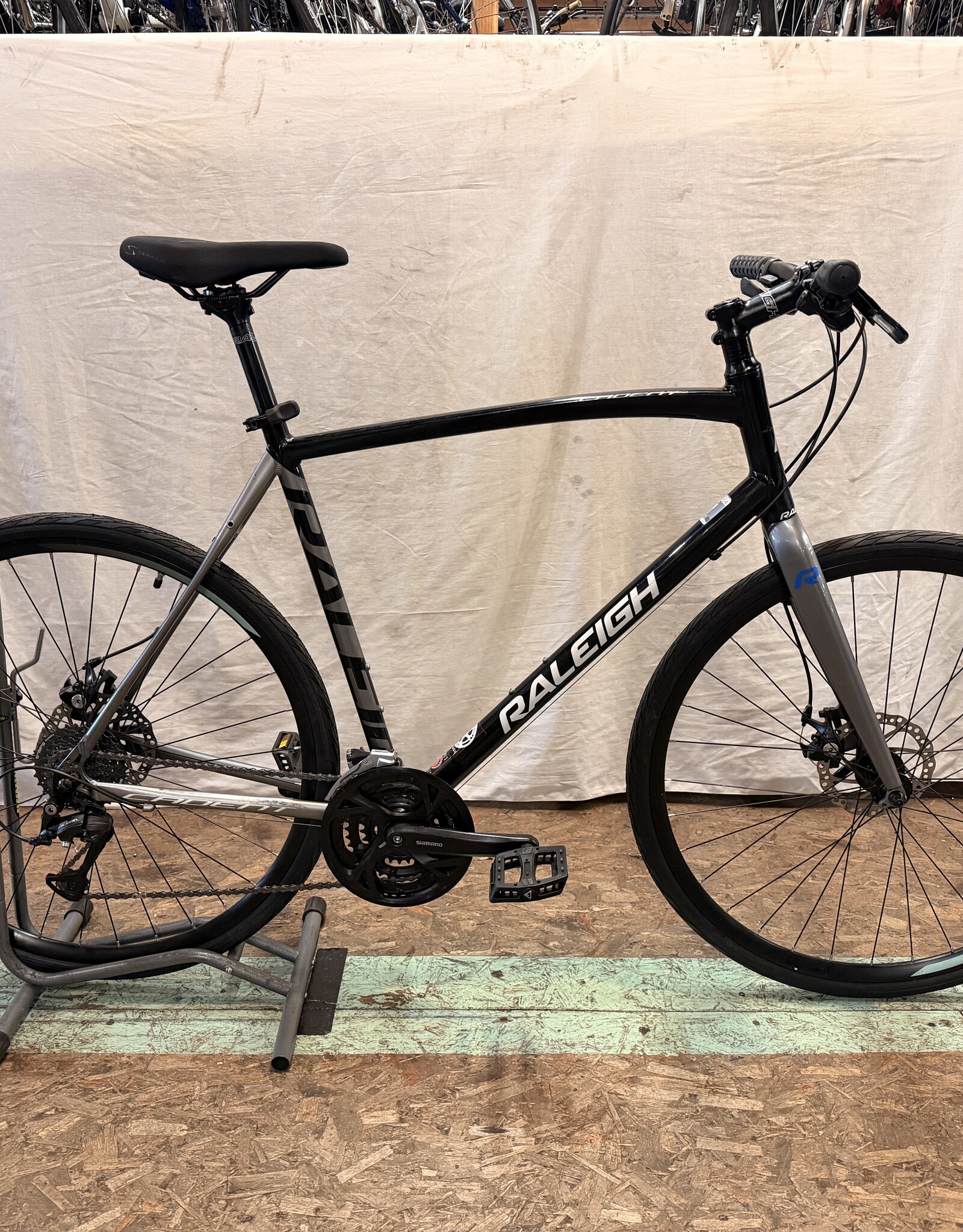Raleigh 21" Raleigh Cadent (3260) B4L