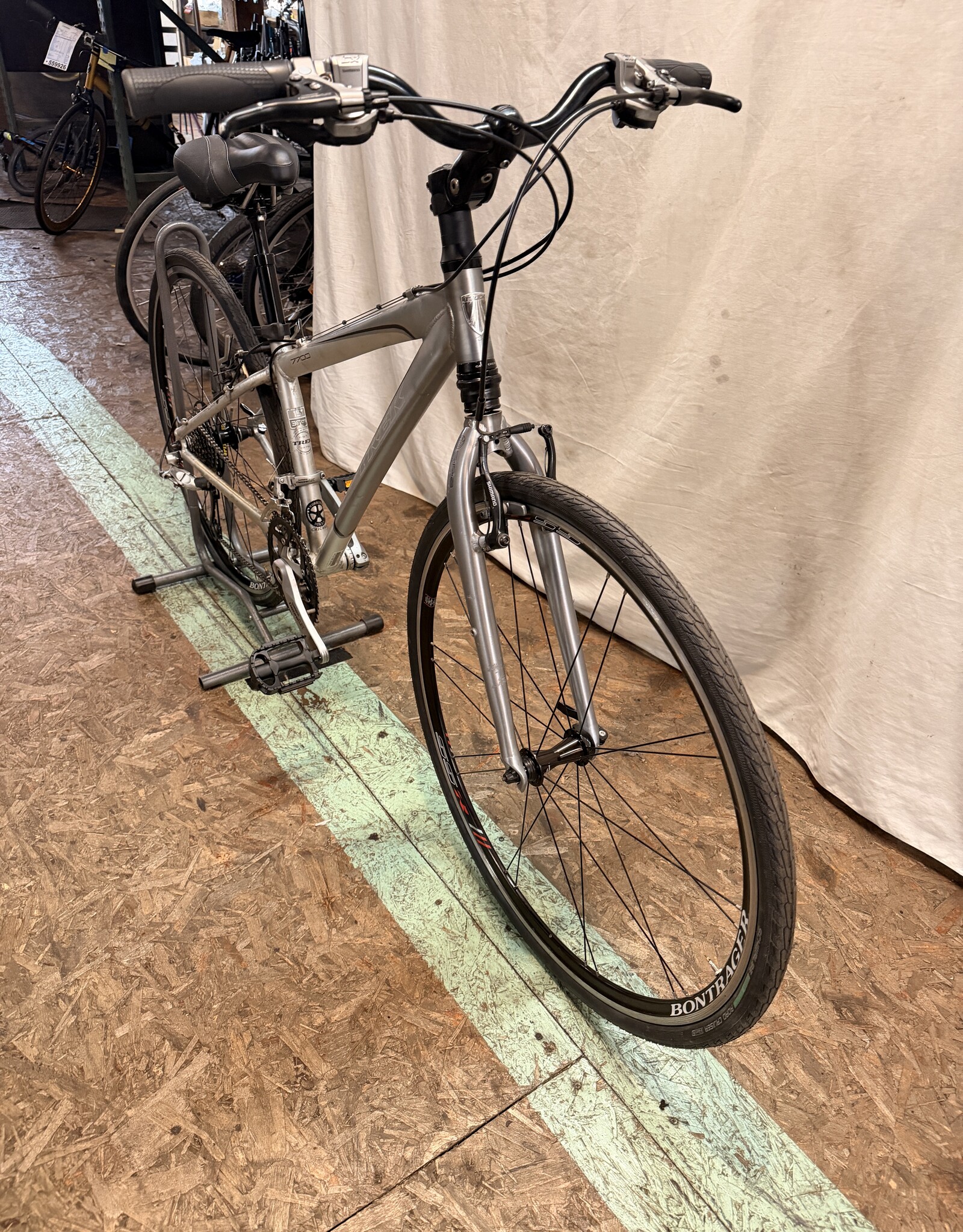 15" Trek 7700 (946C) C3U