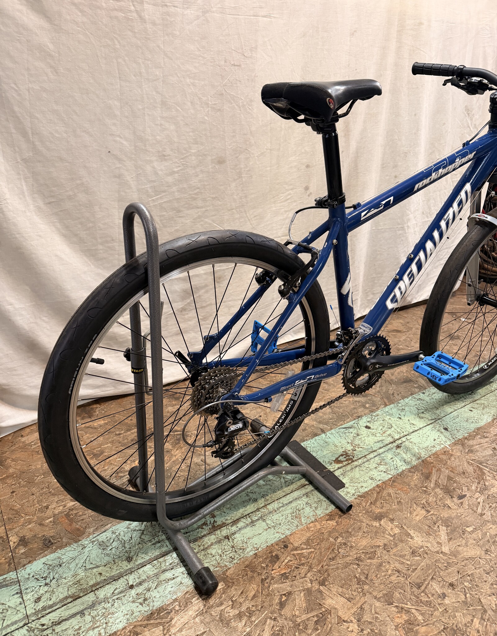 17" Specialized Rockopper (0320) C3U