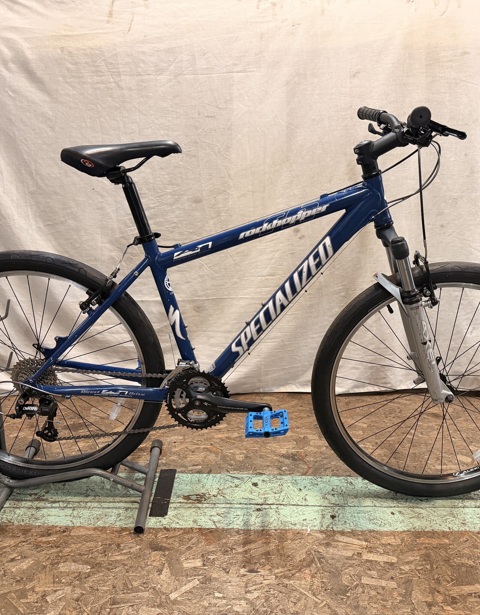 17" Specialized Rockopper (0320) C3U