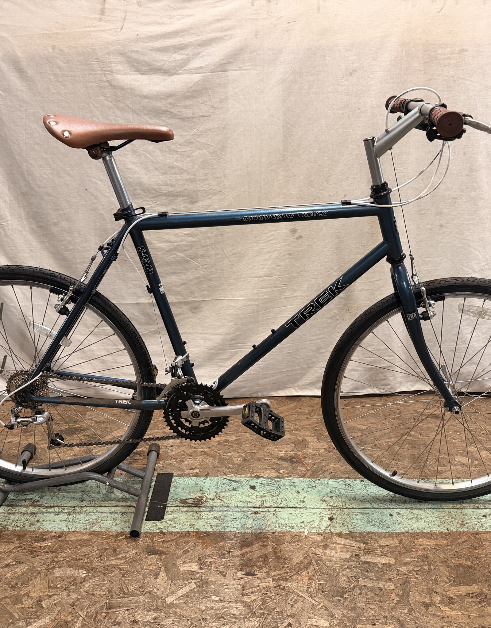 20.5" Trek 850 Mountain Track (3210) C3U