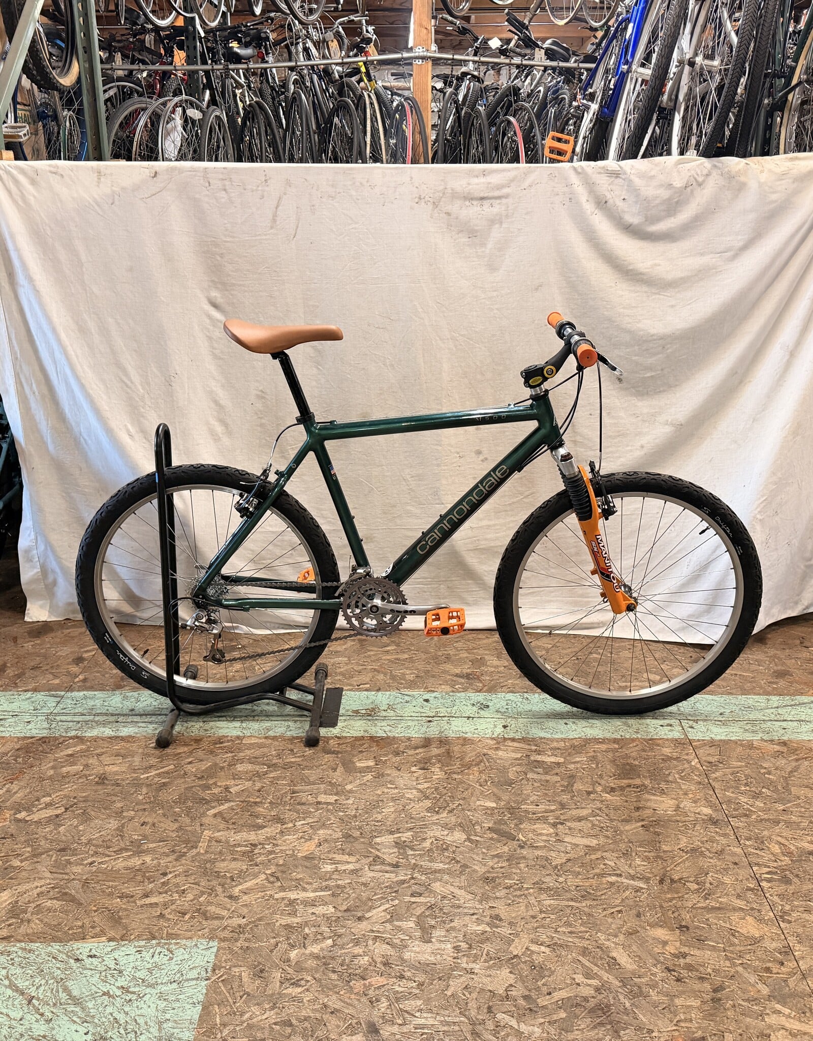 Cannondale 18" 46cm Cannondale M500 (5T18) C3U