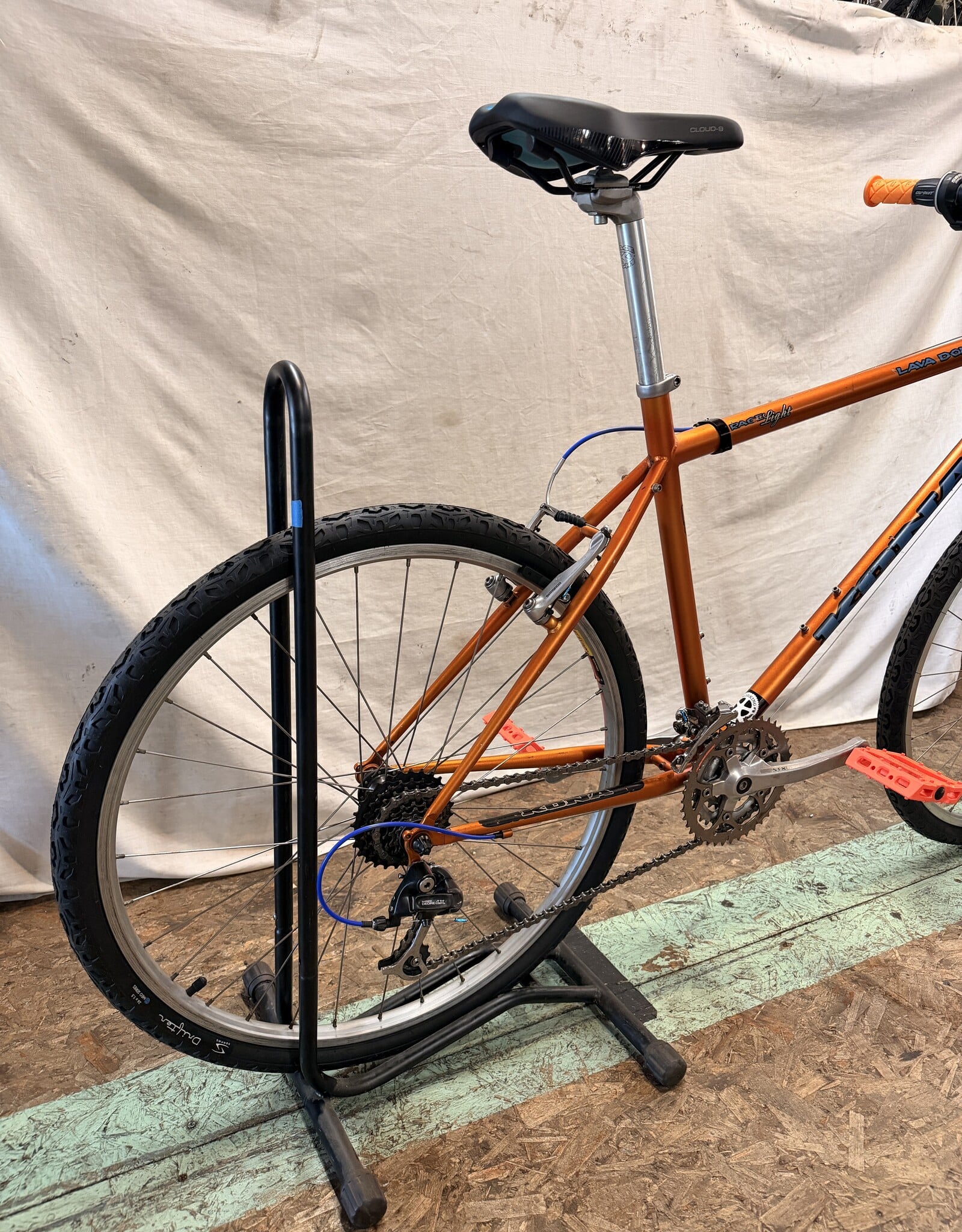 Kona 19" Kona Lava Dome (4644) C3U