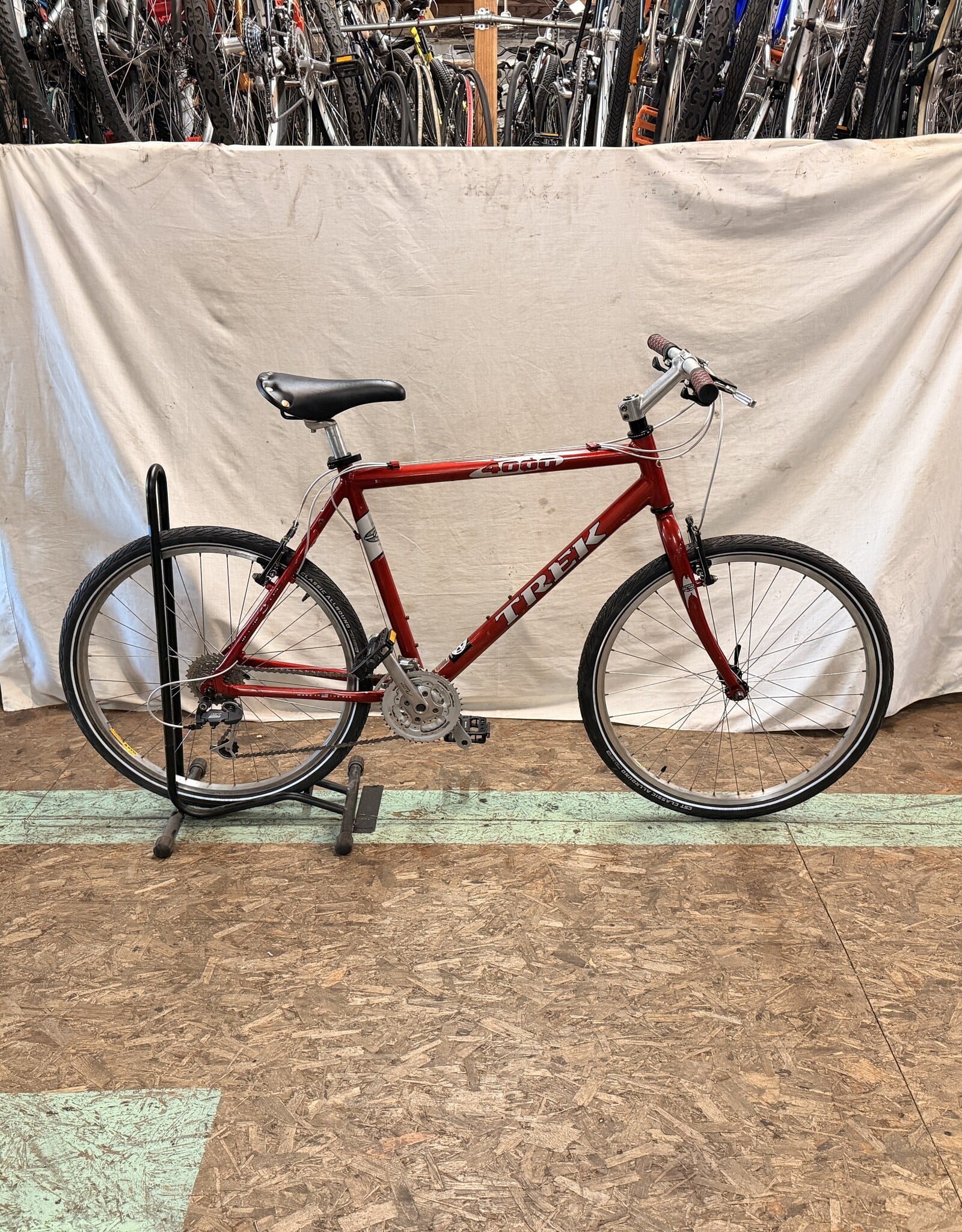 20" Trek 4000 (799R) C3U