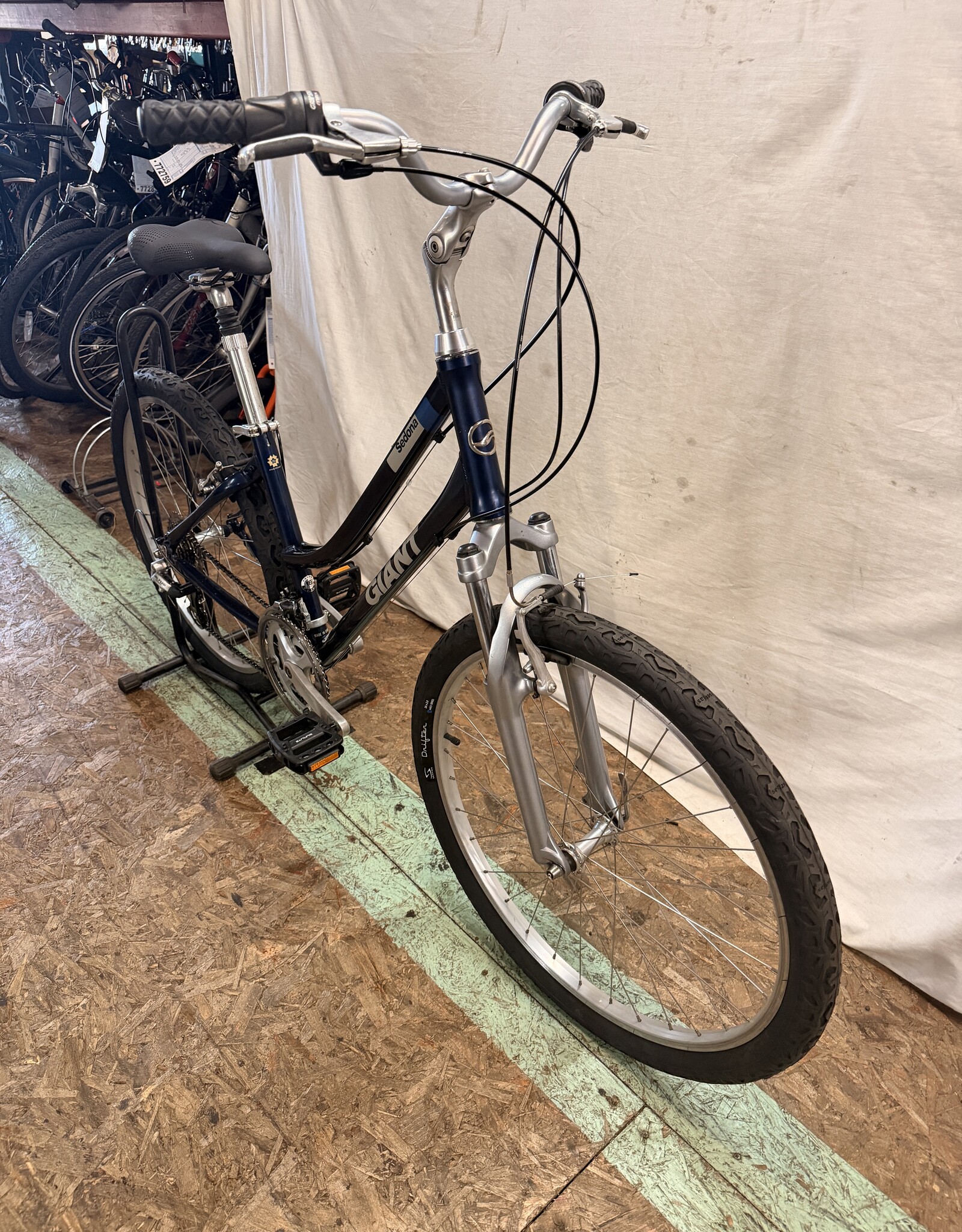 16" Giant Sadona (7410) C5U