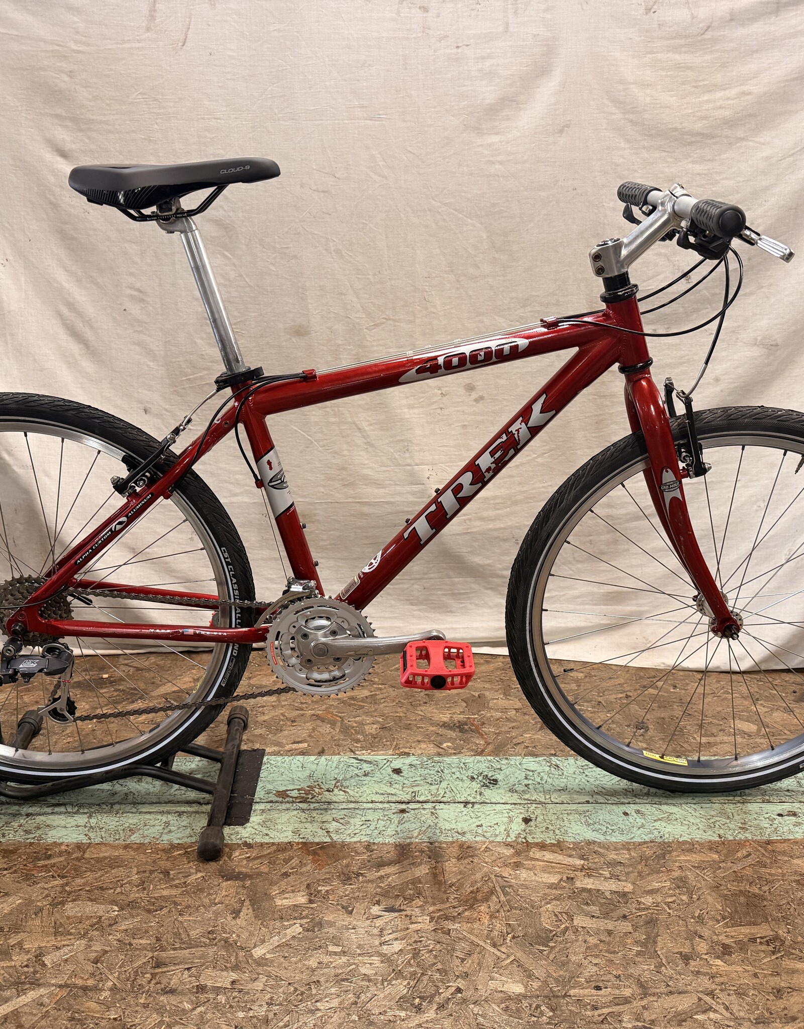 17" Trek 4000 (007R) C5U