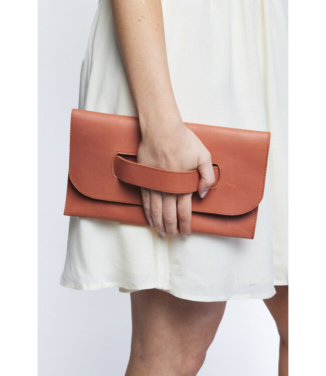 Mare Handle Clutch
