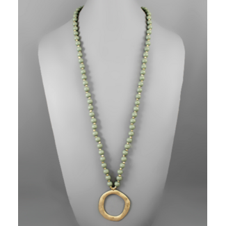 Circle Pendant Bead Necklace