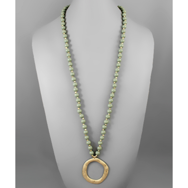 Circle Pendant Bead Necklace