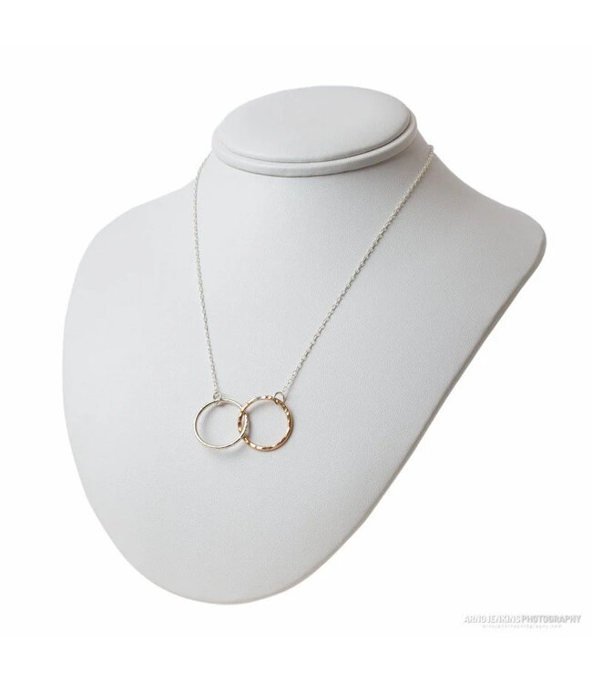 Interlocking Circle Necklace