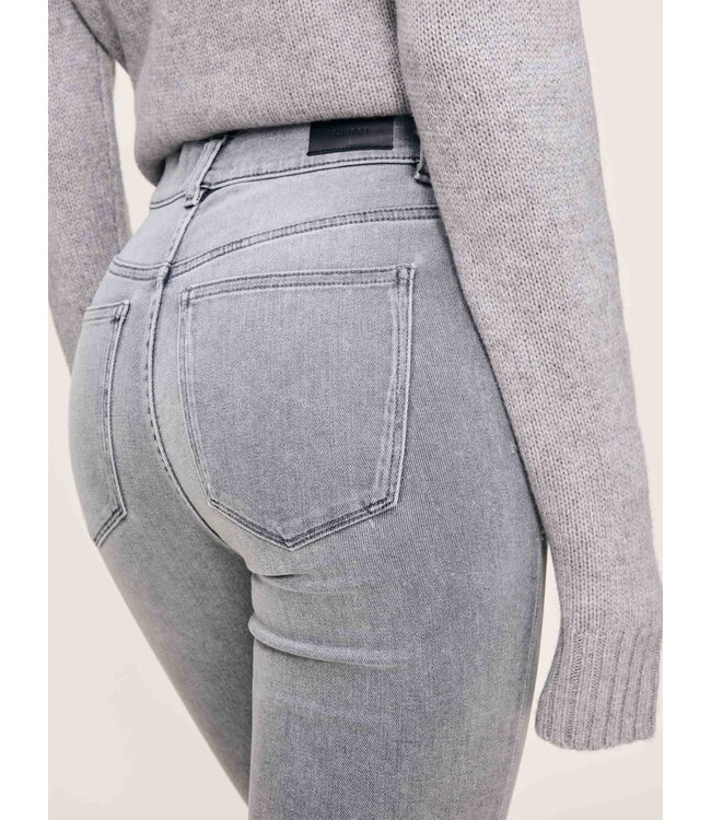 DL1961 Bridget Boot: High Rise Instasculpt Crop