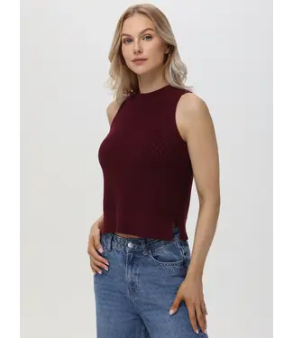 525 Demi High Crew Neck Tank